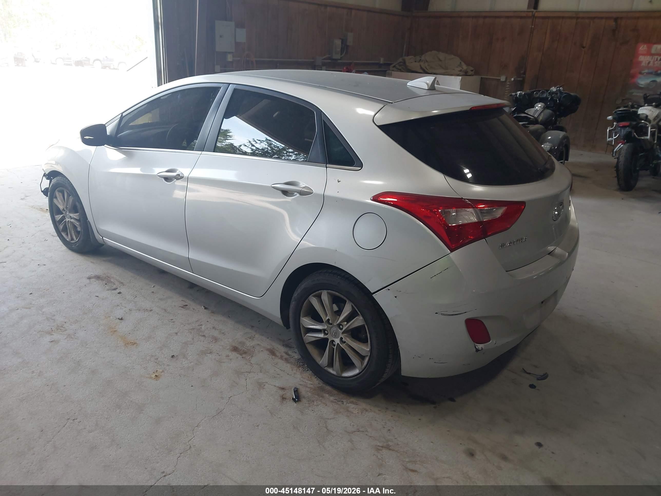 2013 Hyundai Elantra Gt   Gray vin: KMHD35LE9DU147117