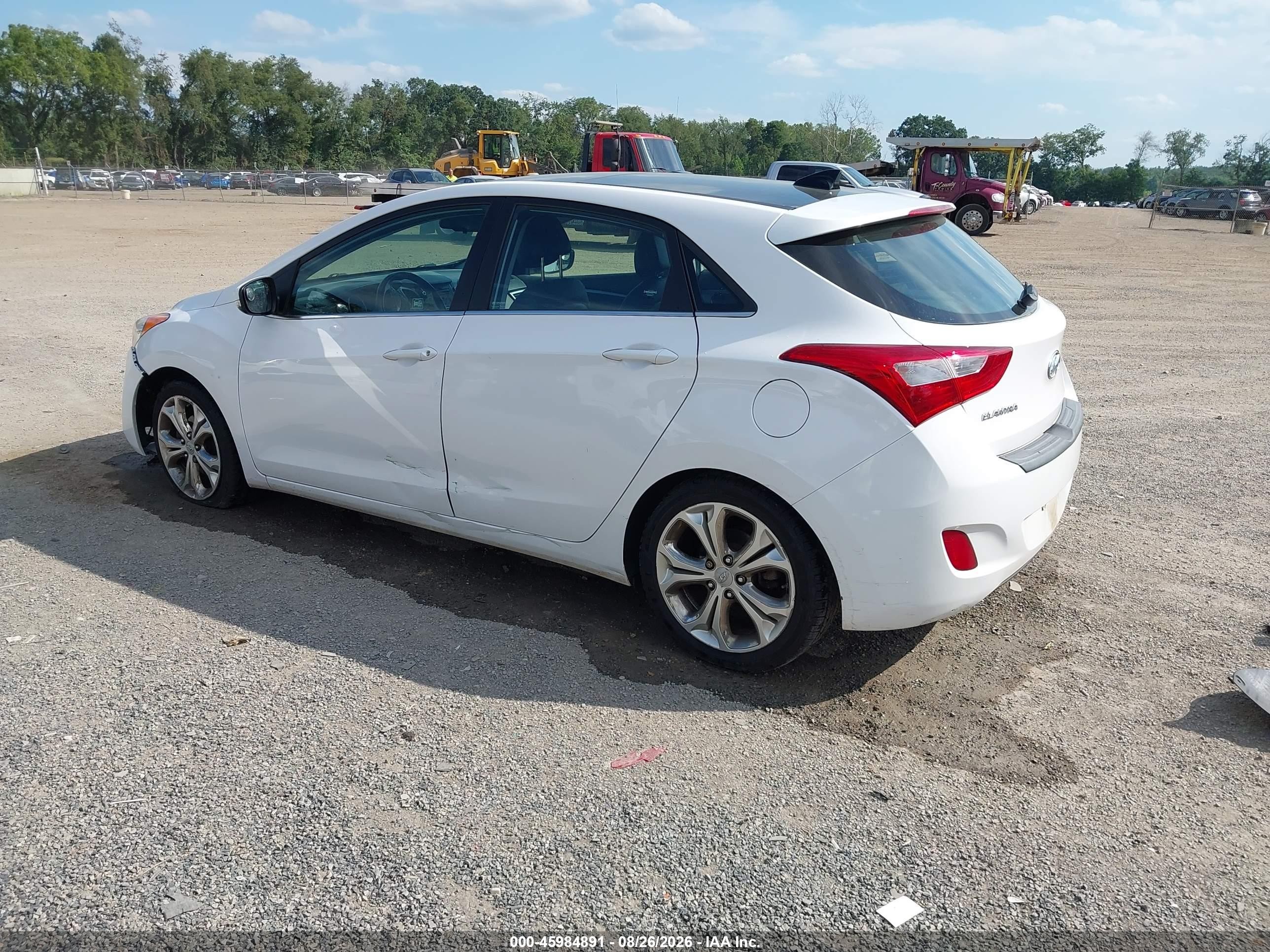 2013 Hyundai Elantra Gt Base W/blue Белый vin: KMHD35LE9DU148140