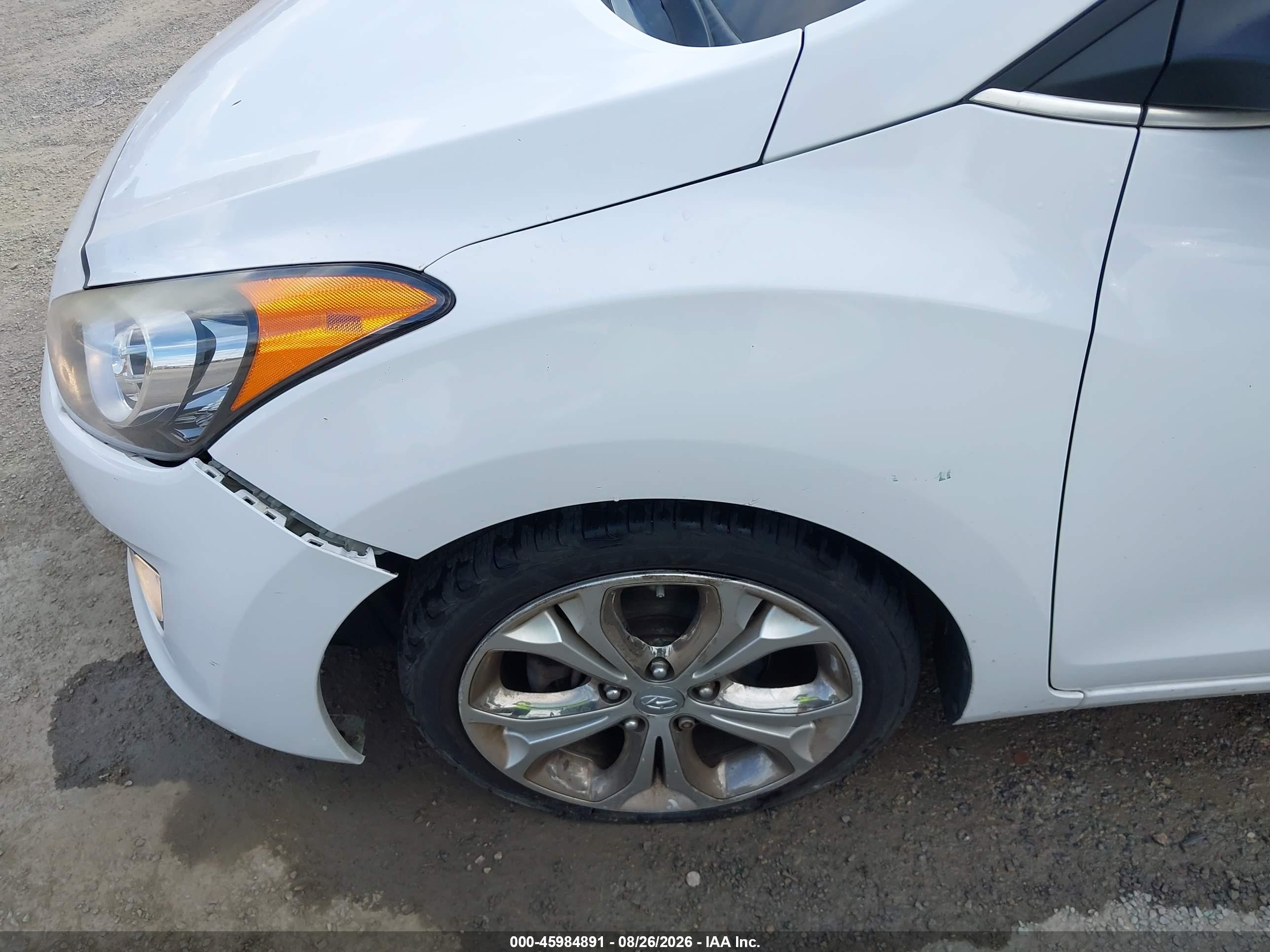 2013 Hyundai Elantra Gt Base W/blue Белый vin: KMHD35LE9DU148140