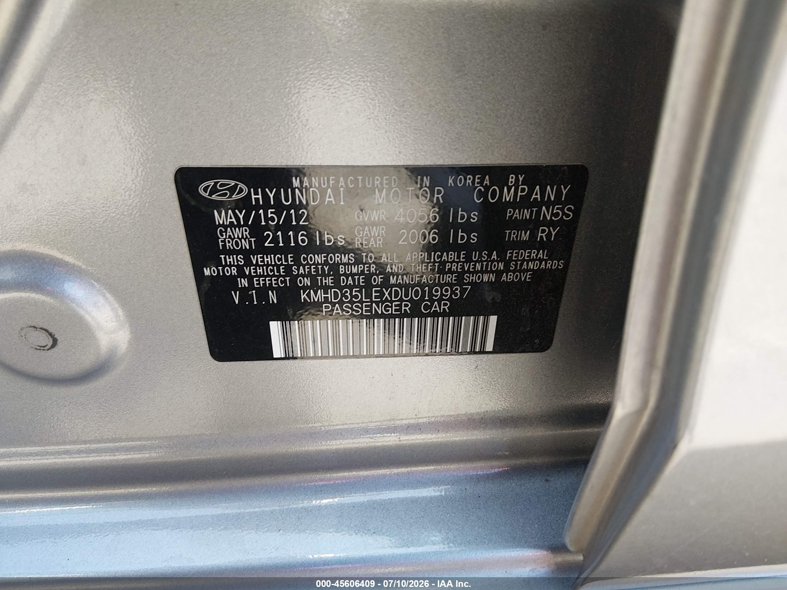 2013 Hyundai Elantra Gt   Silver vin: KMHD35LEXDU019937