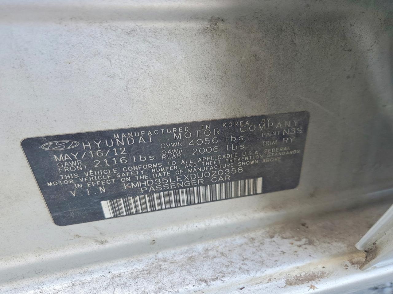 2013 Hyundai Elantra Gt Base Silver vin: KMHD35LEXDU020358