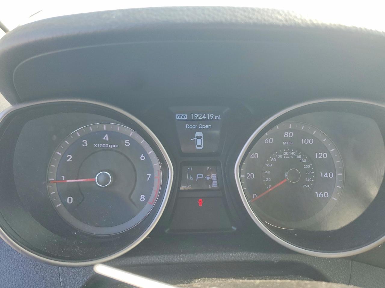 2013 Hyundai Elantra Gt Base Silver vin: KMHD35LEXDU020358