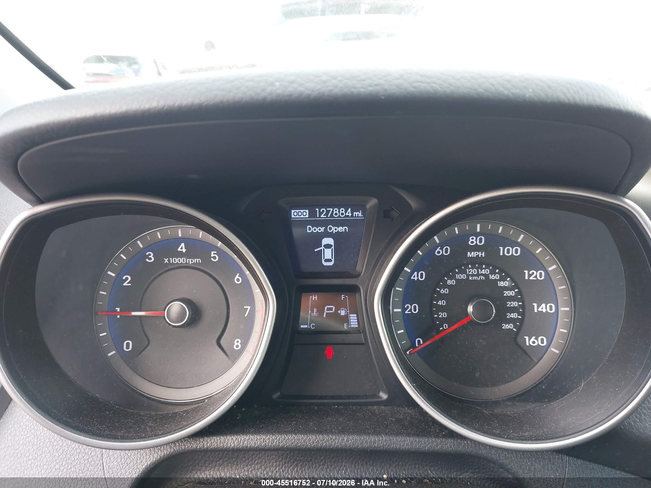2013 Hyundai Elantra Gt   White vin: KMHD35LEXDU043798