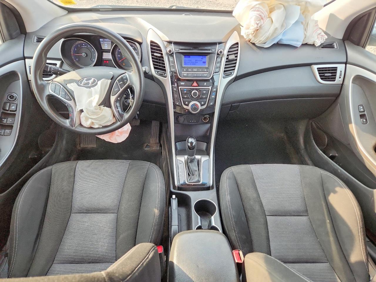 2013 Hyundai Elantra Gt Base Silver vin: KMHD35LEXDU061377