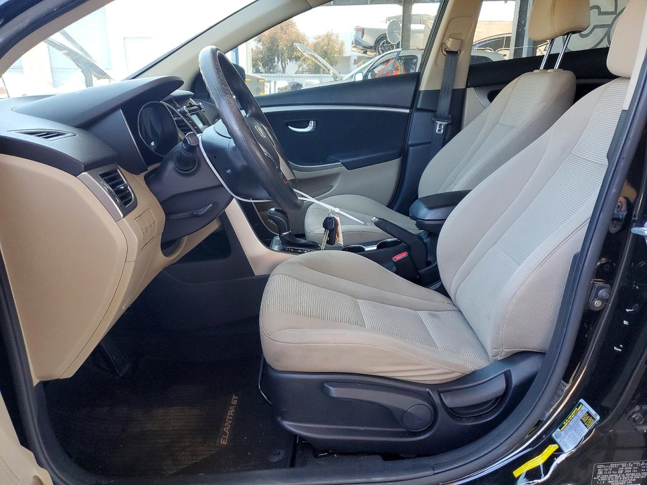 2013 Hyundai Elantra Gt Base Black vin: KMHD35LEXDU075408