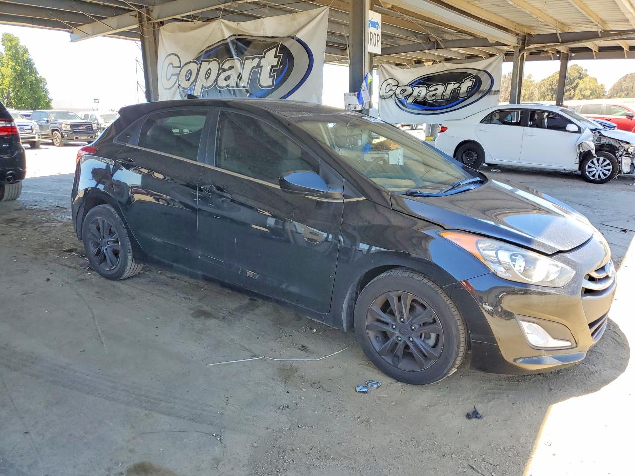 2013 Hyundai Elantra Gt Base Black vin: KMHD35LEXDU075408