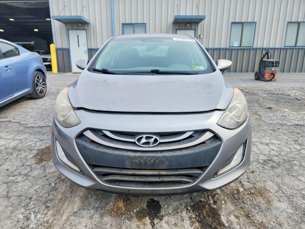 2013 Hyundai Elantra Gt Base Gray vin: KMHD35LEXDU107516