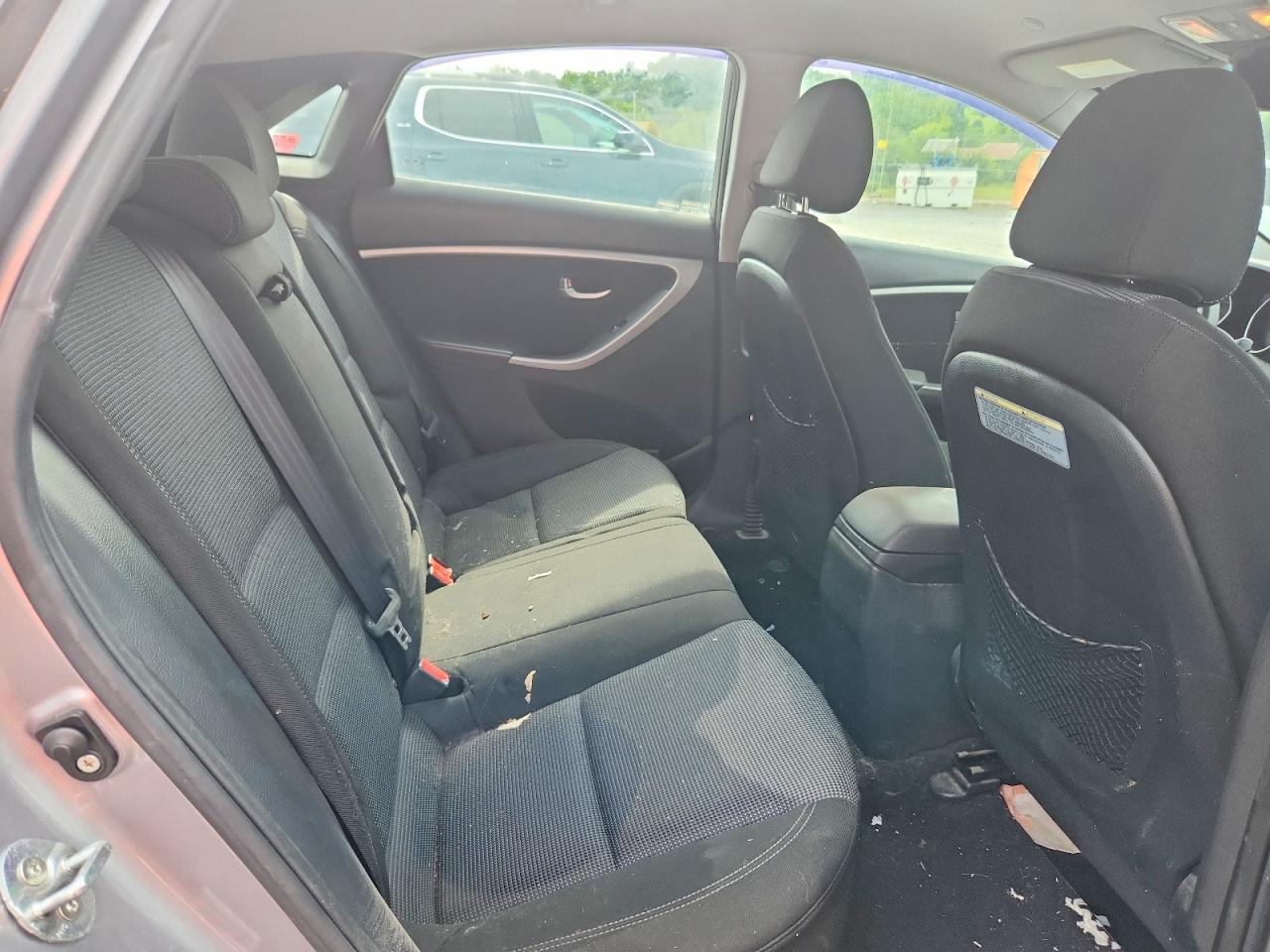 2013 Hyundai Elantra Gt Base Gray vin: KMHD35LEXDU107516