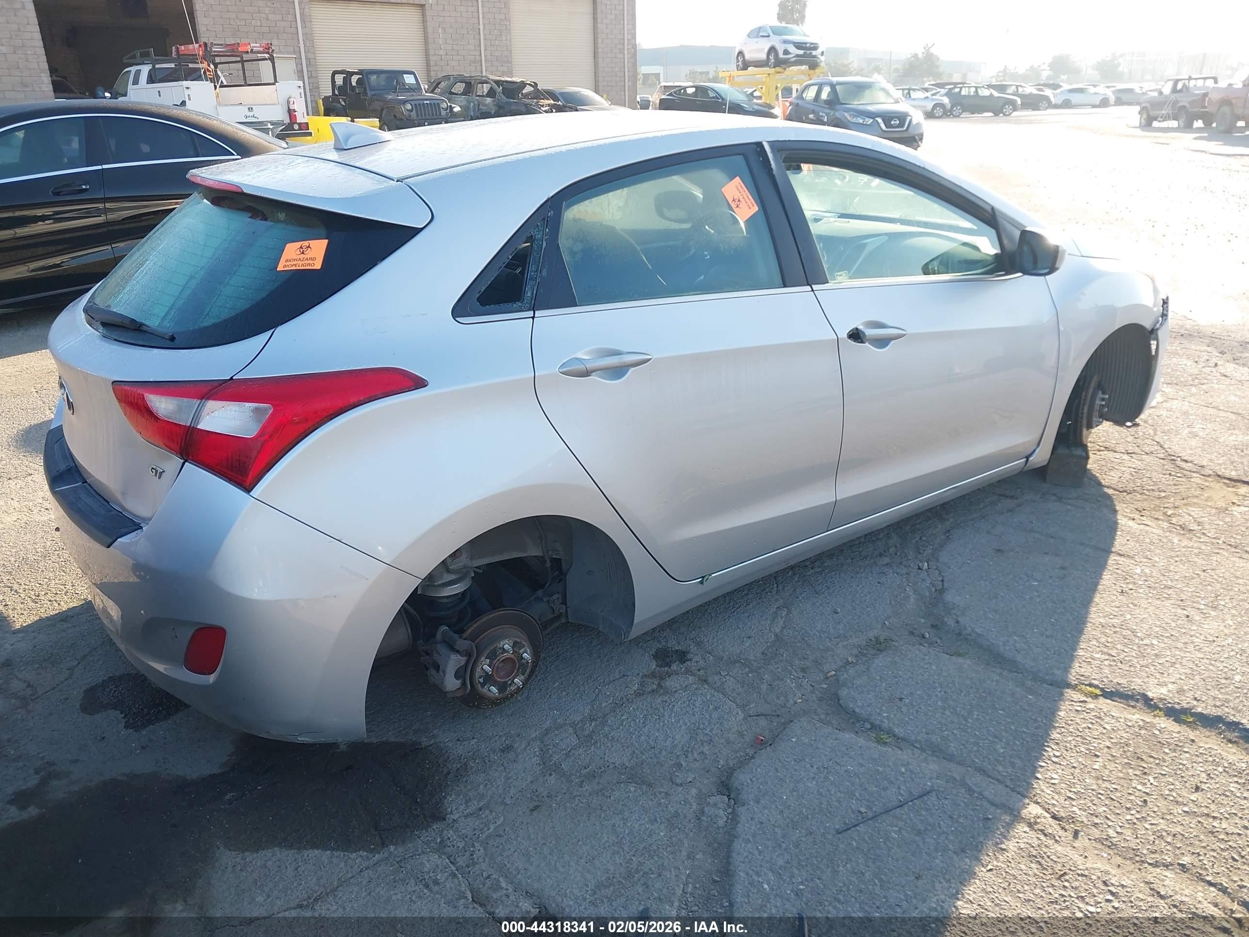2013 Hyundai Elantra Gt   Silver vin: KMHD35LEXDU112988