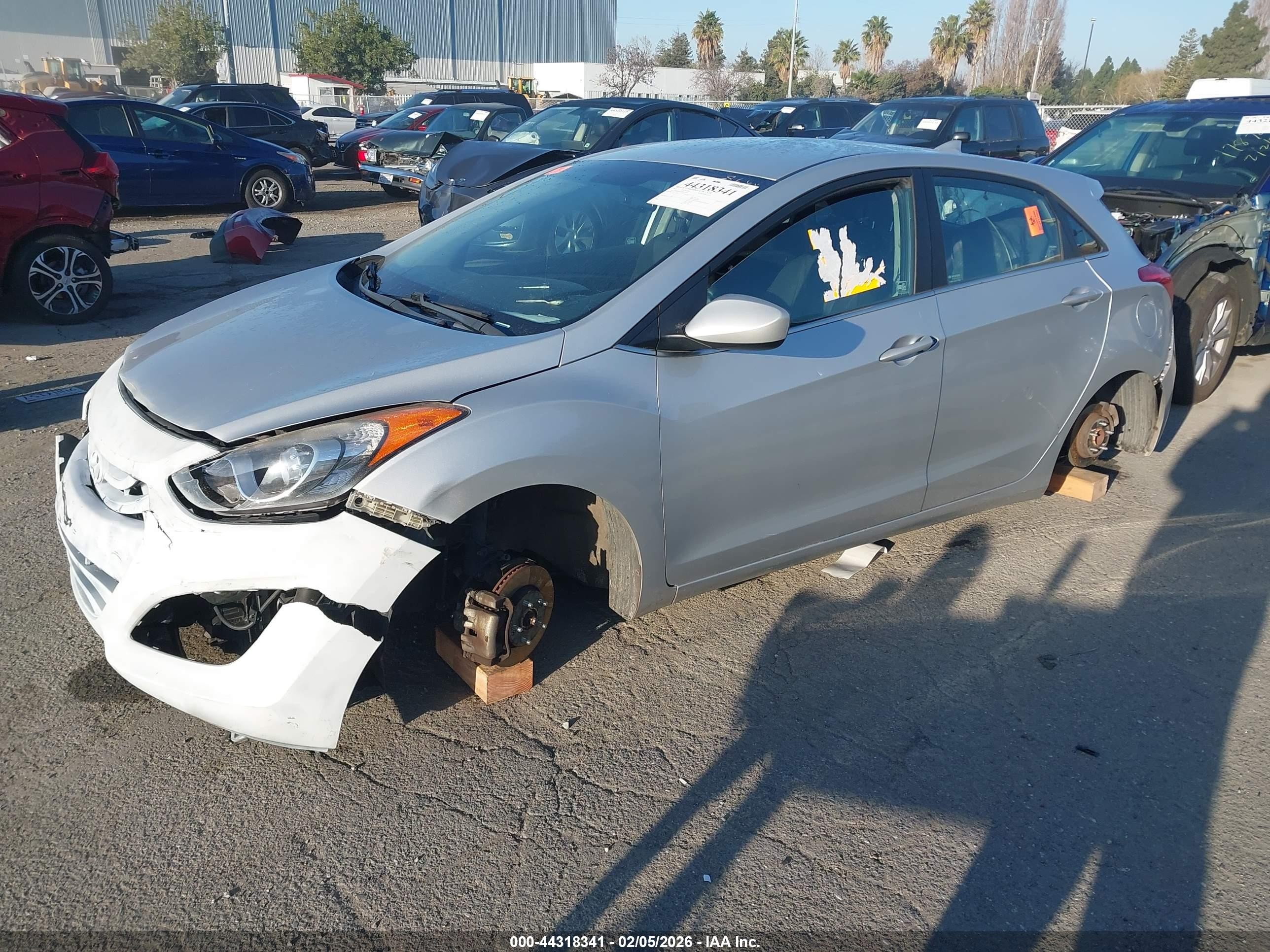 2013 Hyundai Elantra Gt   Silver vin: KMHD35LEXDU112988
