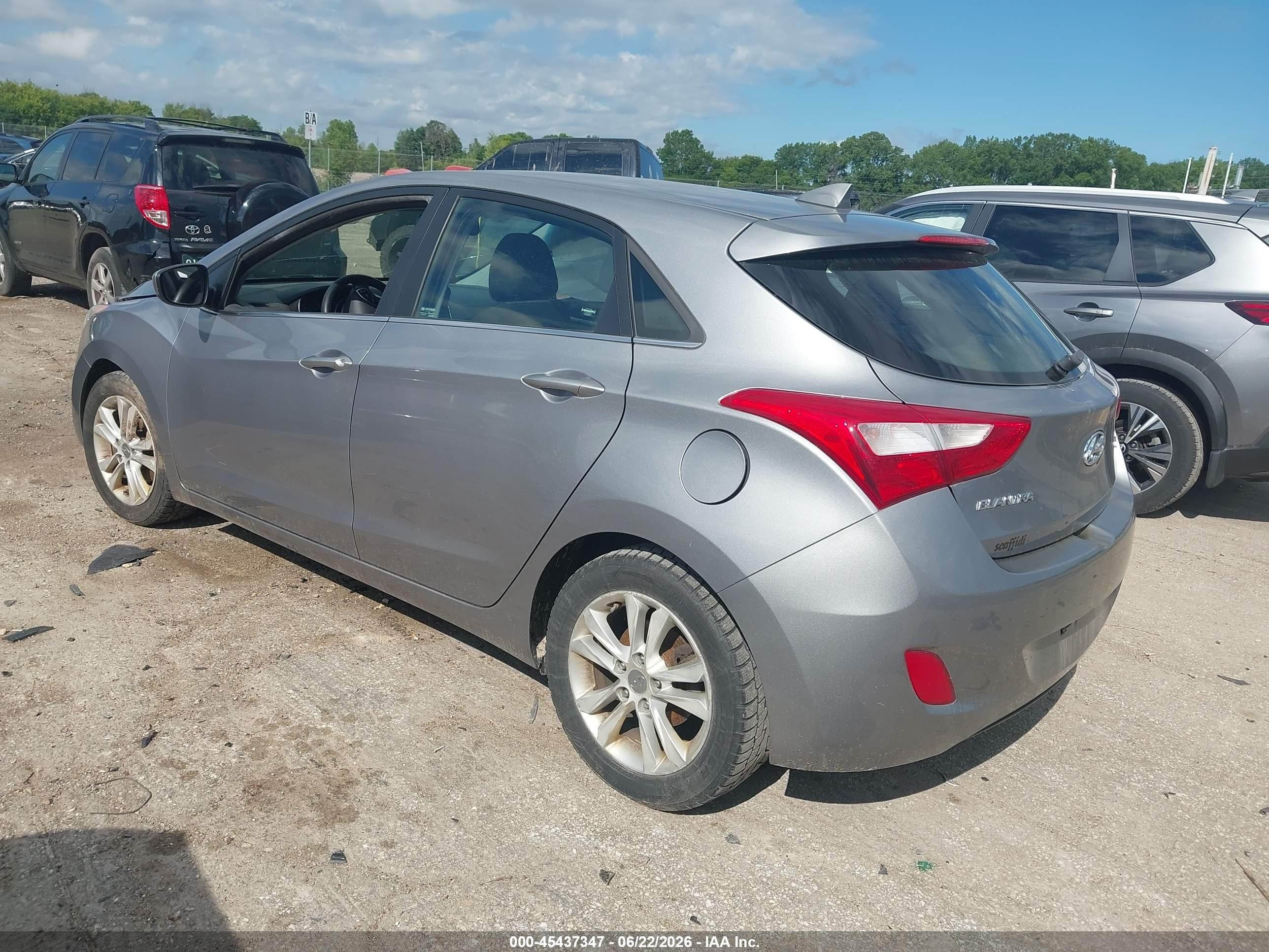 2013 Hyundai Elantra Gt   Серебряный vin: KMHD35LEXDU122534