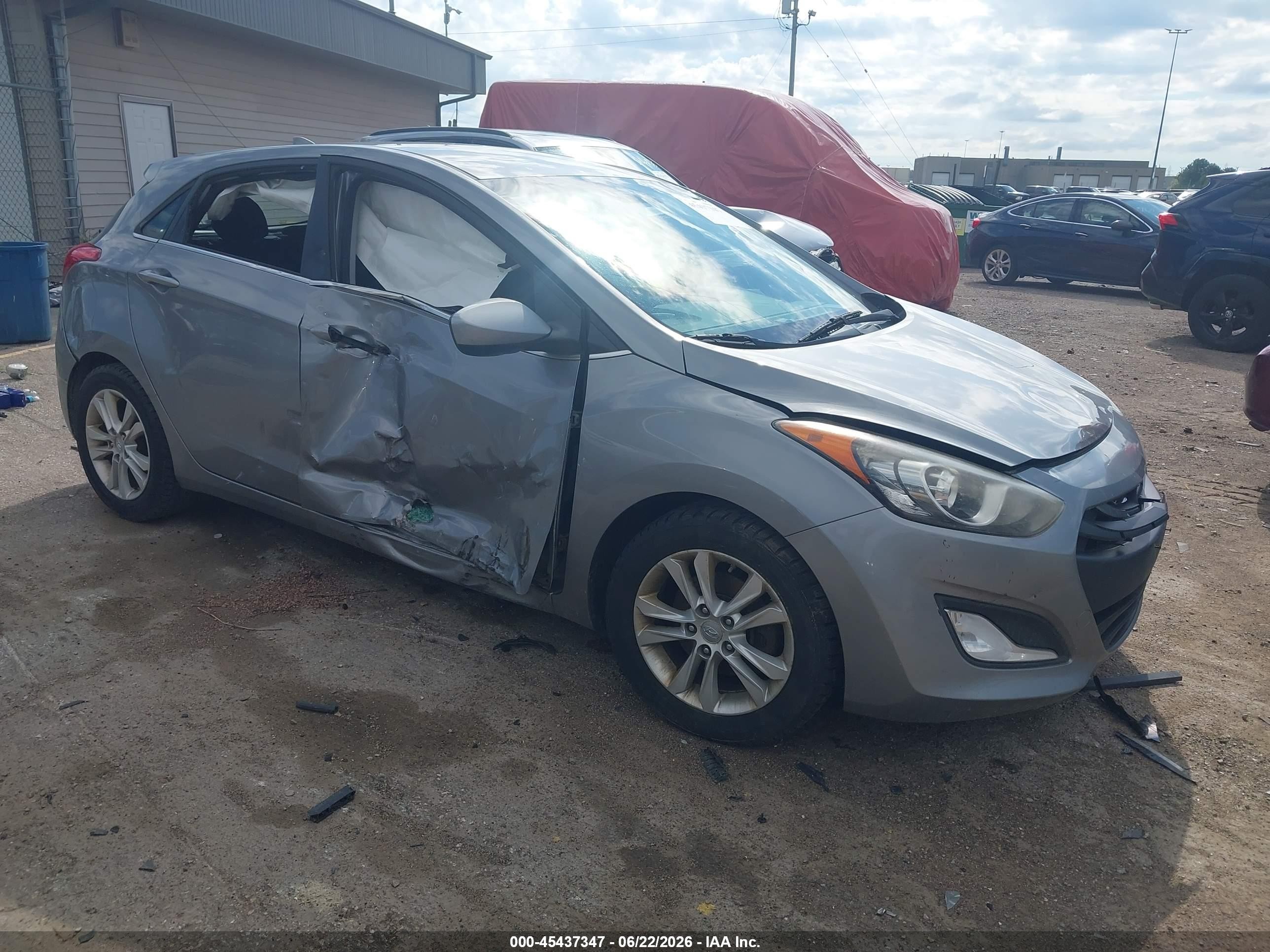 2013 Hyundai Elantra Gt   Silver vin: KMHD35LEXDU122534