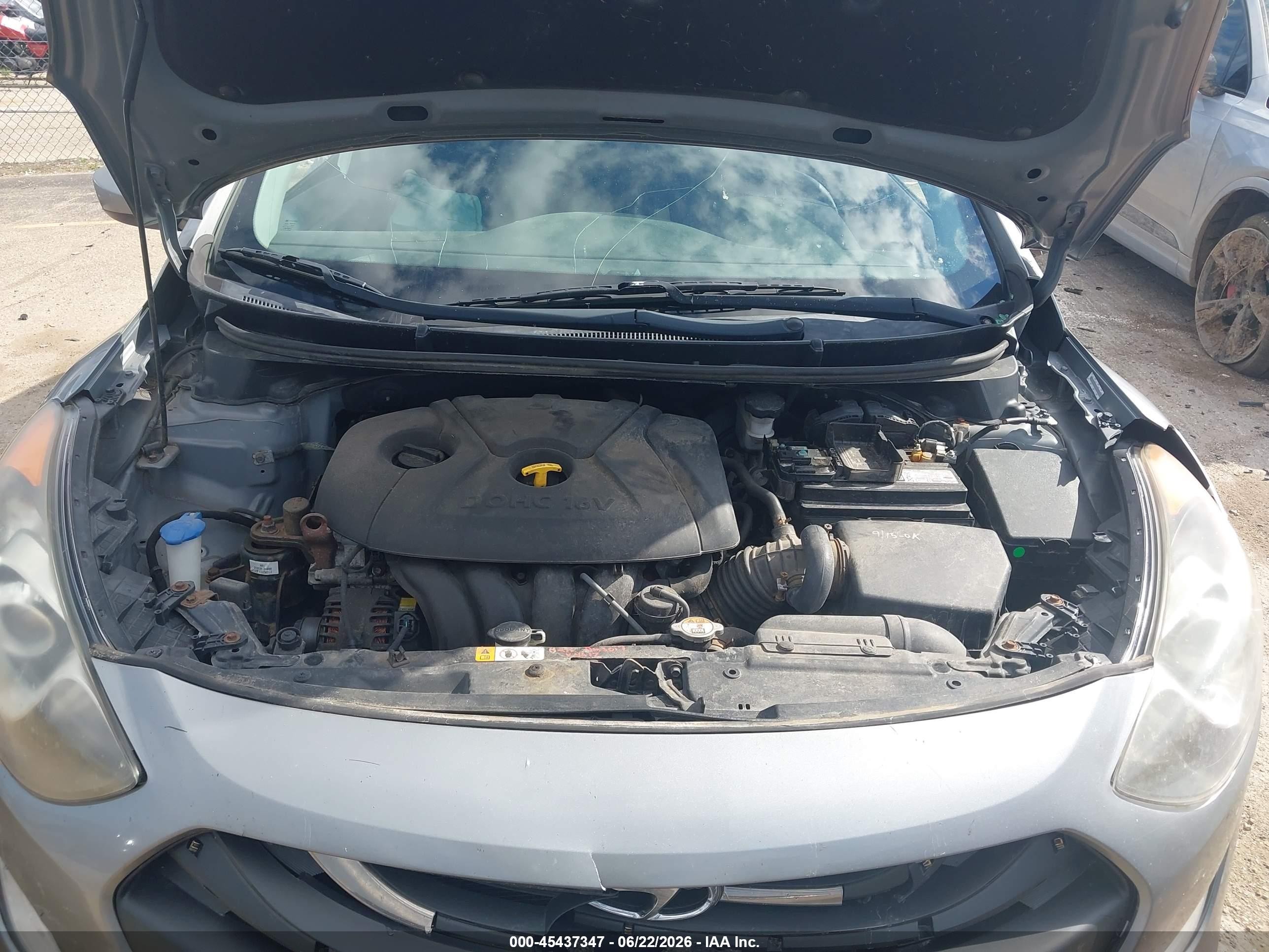 2013 Hyundai Elantra Gt   Серебряный vin: KMHD35LEXDU122534