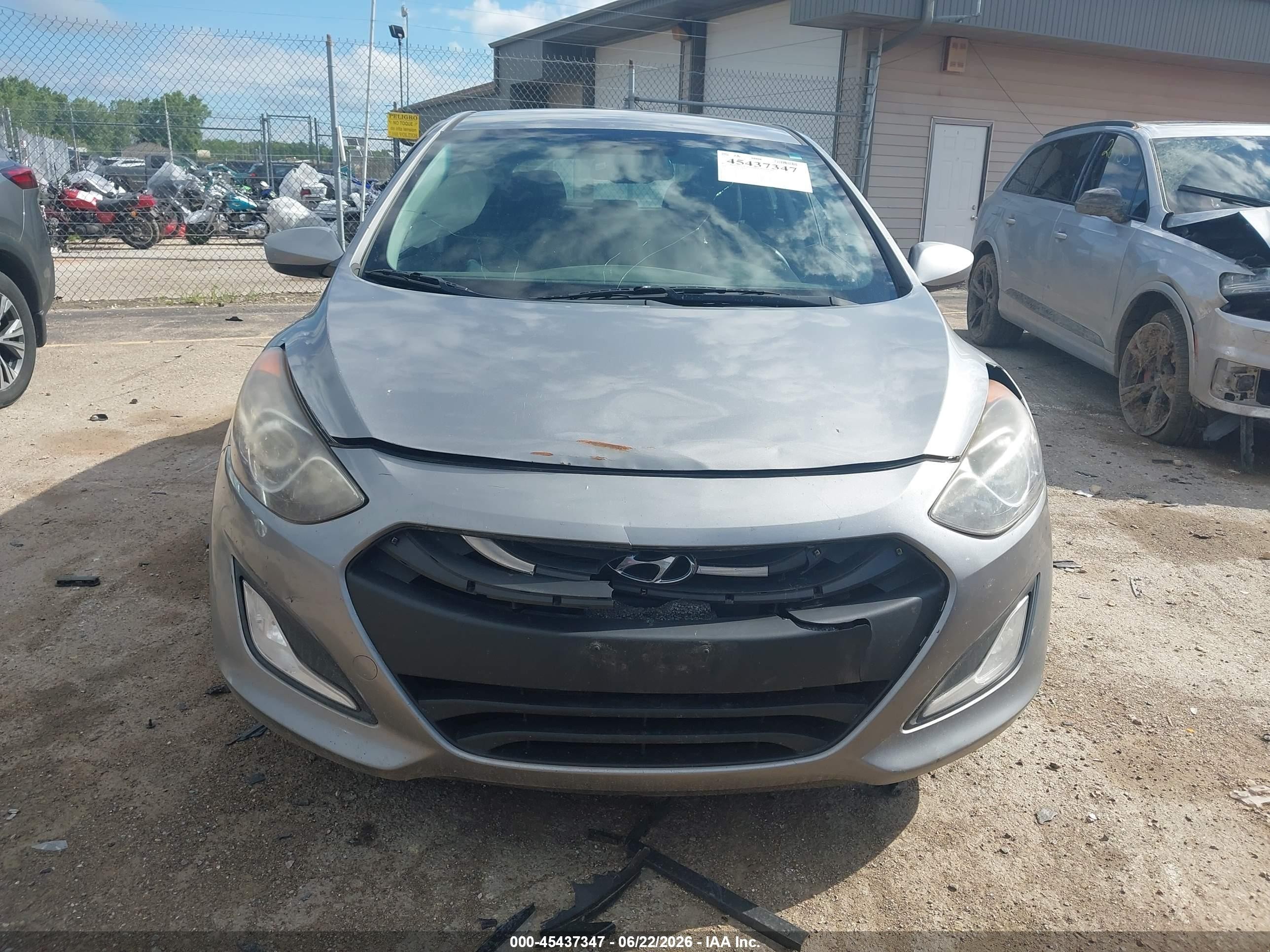 2013 Hyundai Elantra Gt   Серебряный vin: KMHD35LEXDU122534
