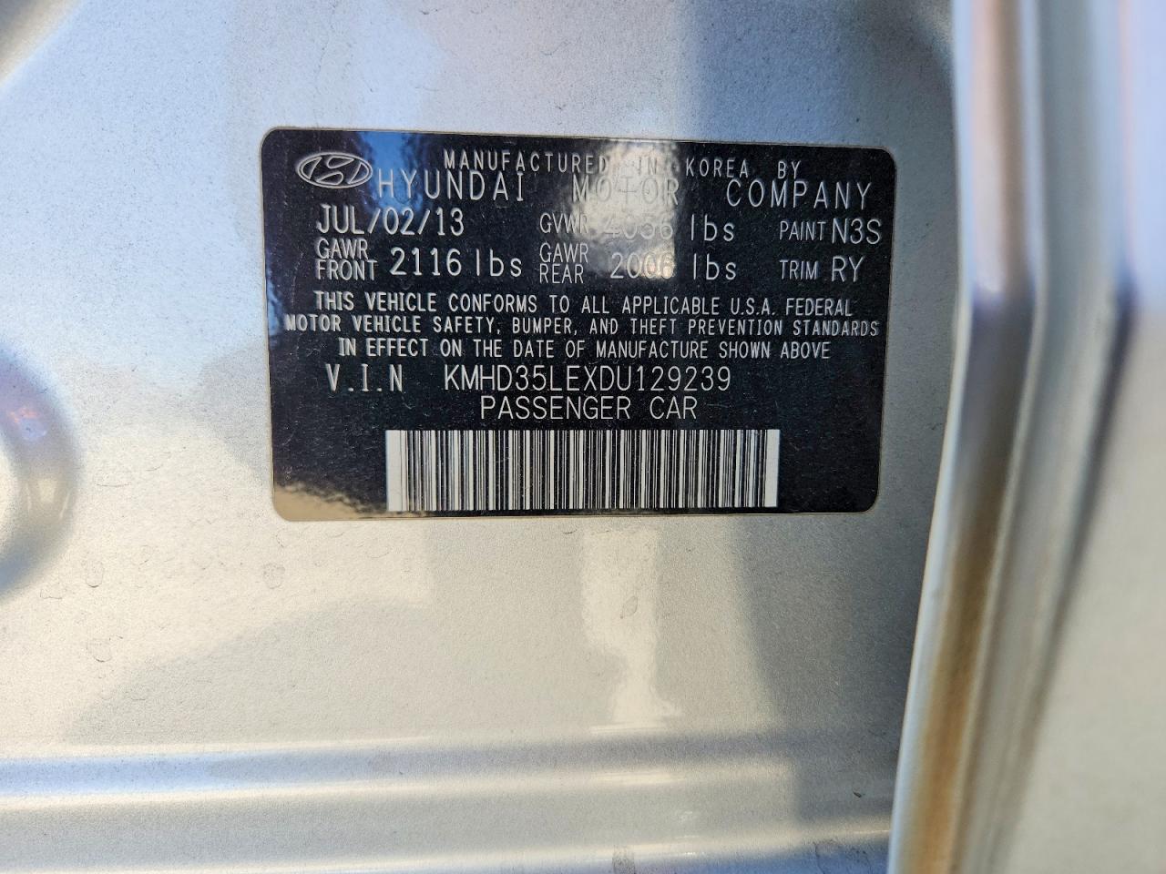 2013 Hyundai Elantra Gt Base Silver vin: KMHD35LEXDU129239