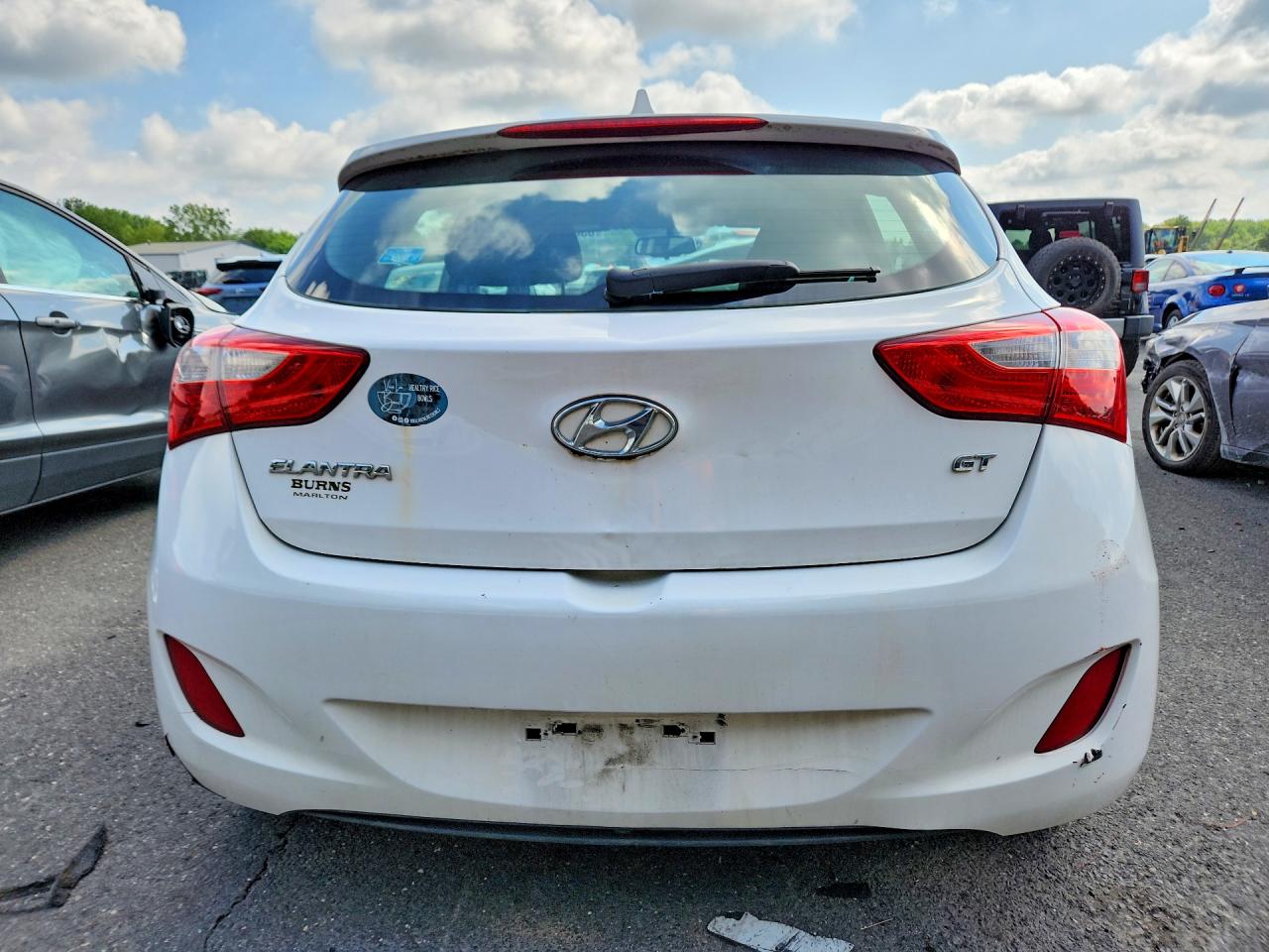 2013 Hyundai Elantra Gt Base White vin: KMHD35LEXDU129628