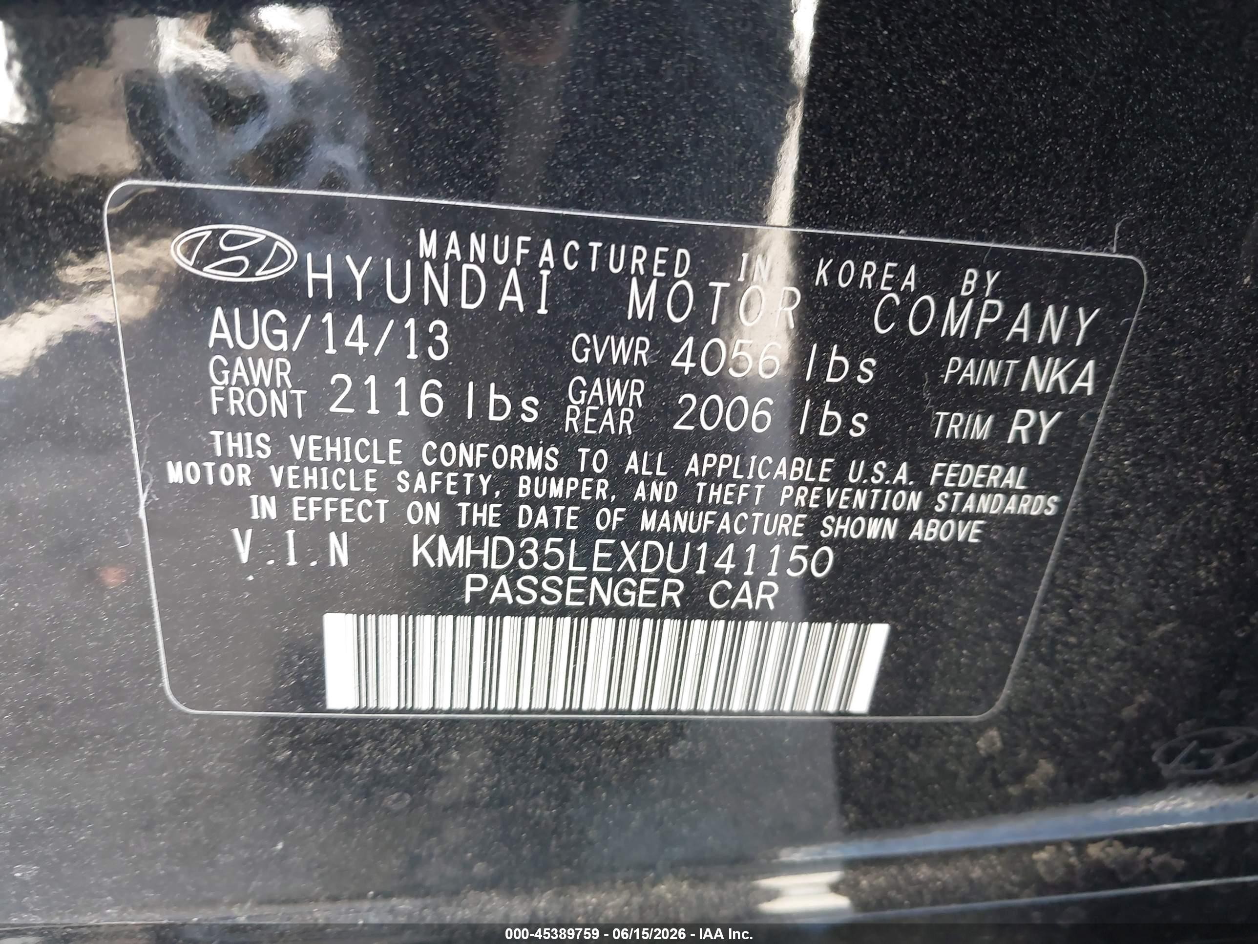 2013 Hyundai Elantra Gt   Black vin: KMHD35LEXDU141150