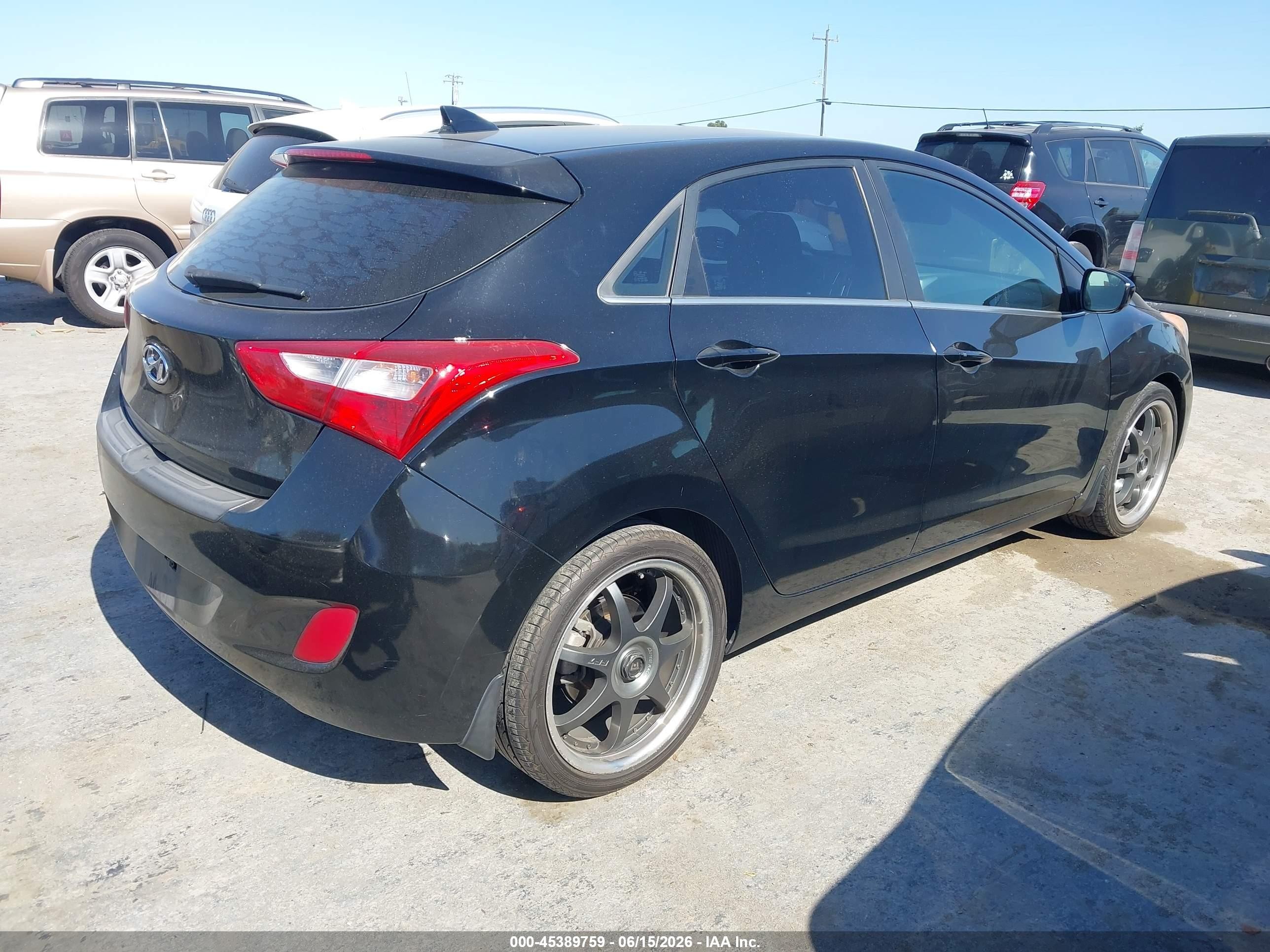2013 Hyundai Elantra Gt   Black vin: KMHD35LEXDU141150