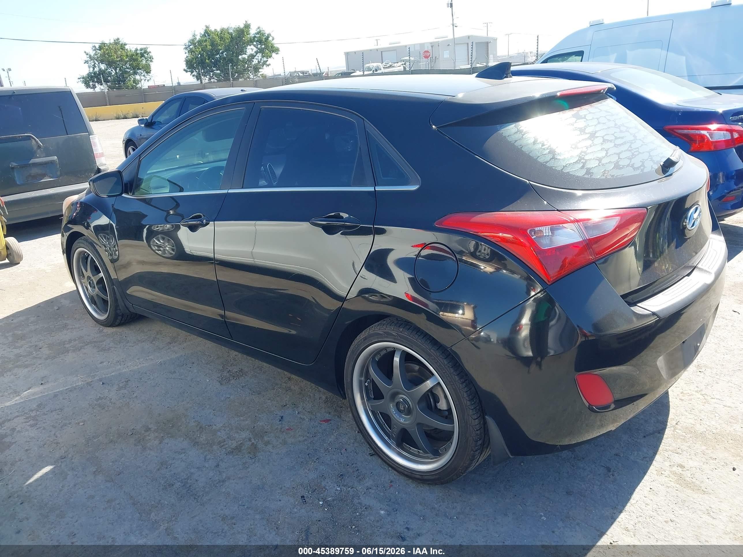 2013 Hyundai Elantra Gt   Black vin: KMHD35LEXDU141150