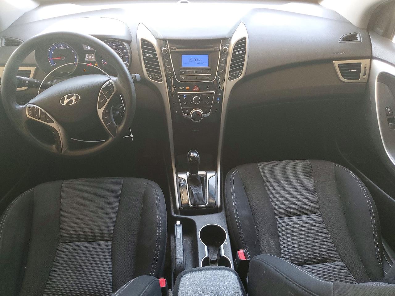 2014 Hyundai Elantra Gt Base White vin: KMHD35LH0EU158180