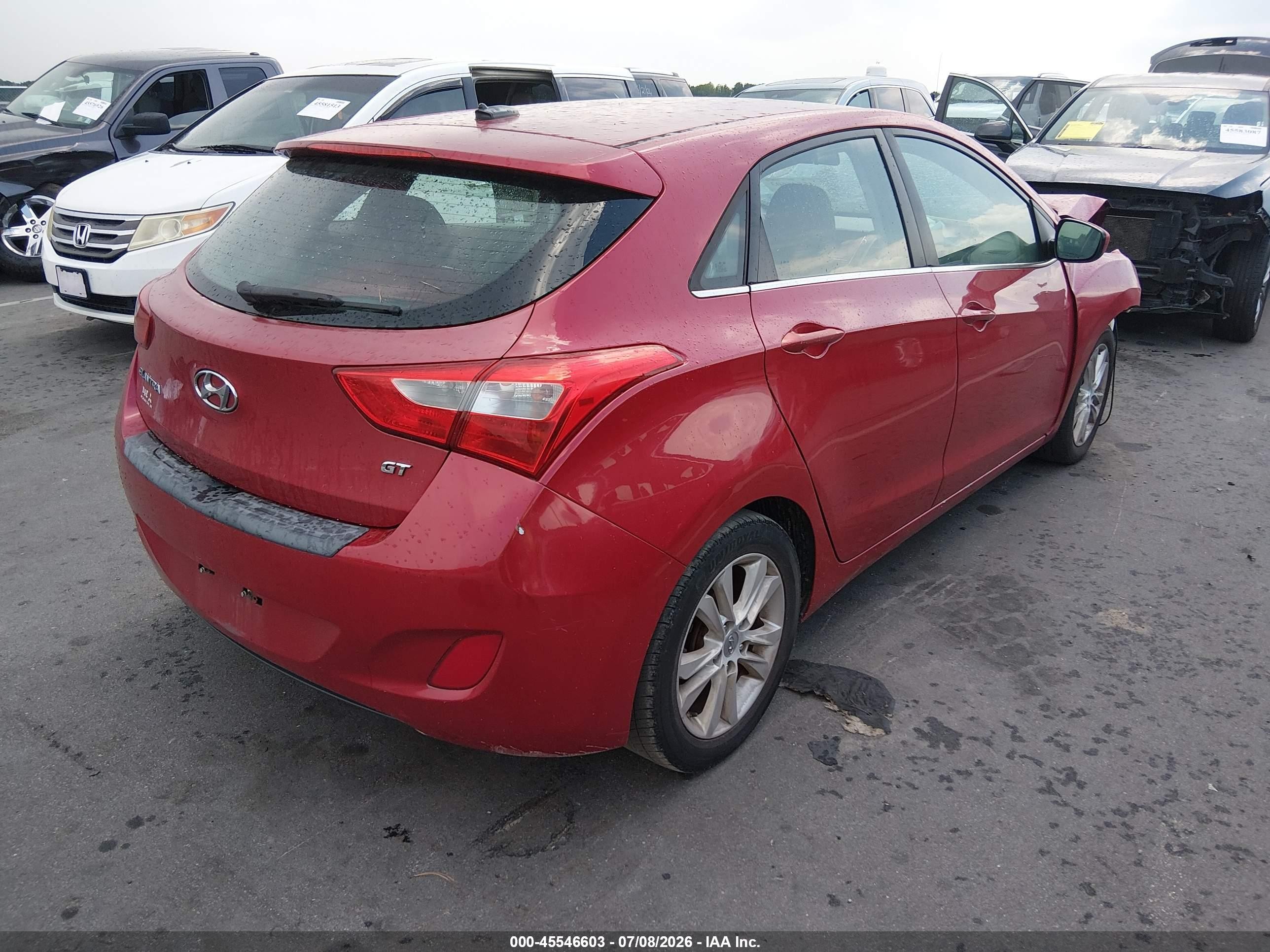 2014 Hyundai Elantra Gt   Red vin: KMHD35LH0EU181135