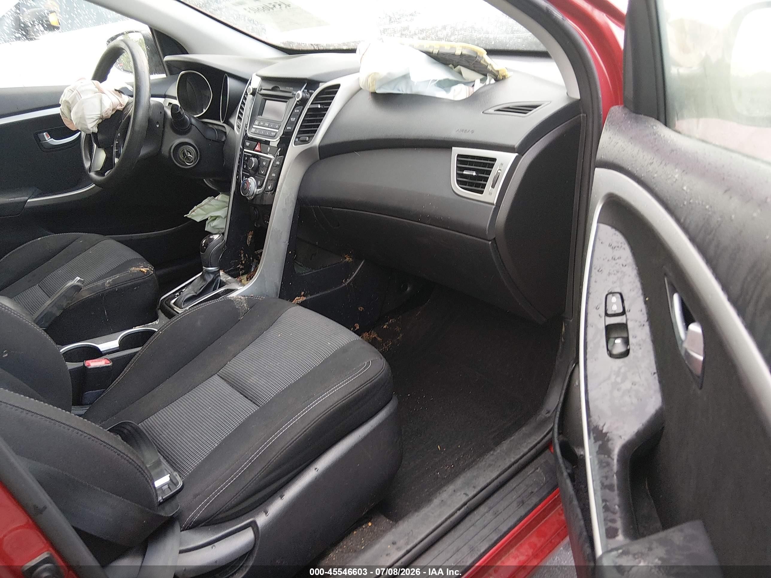 2014 Hyundai Elantra Gt   Red vin: KMHD35LH0EU181135