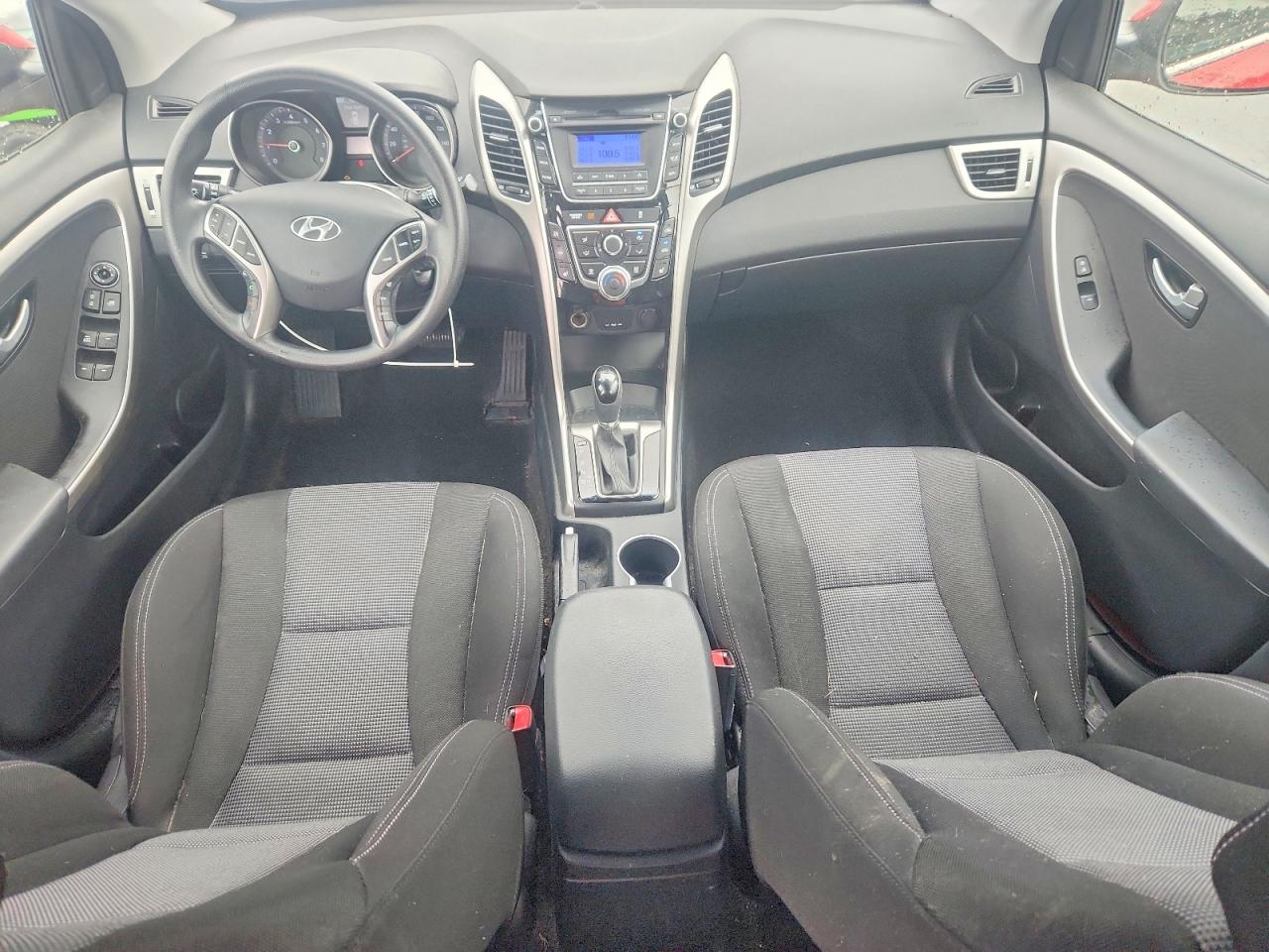 2014 Hyundai Elantra Gt Base Red vin: KMHD35LH0EU210133