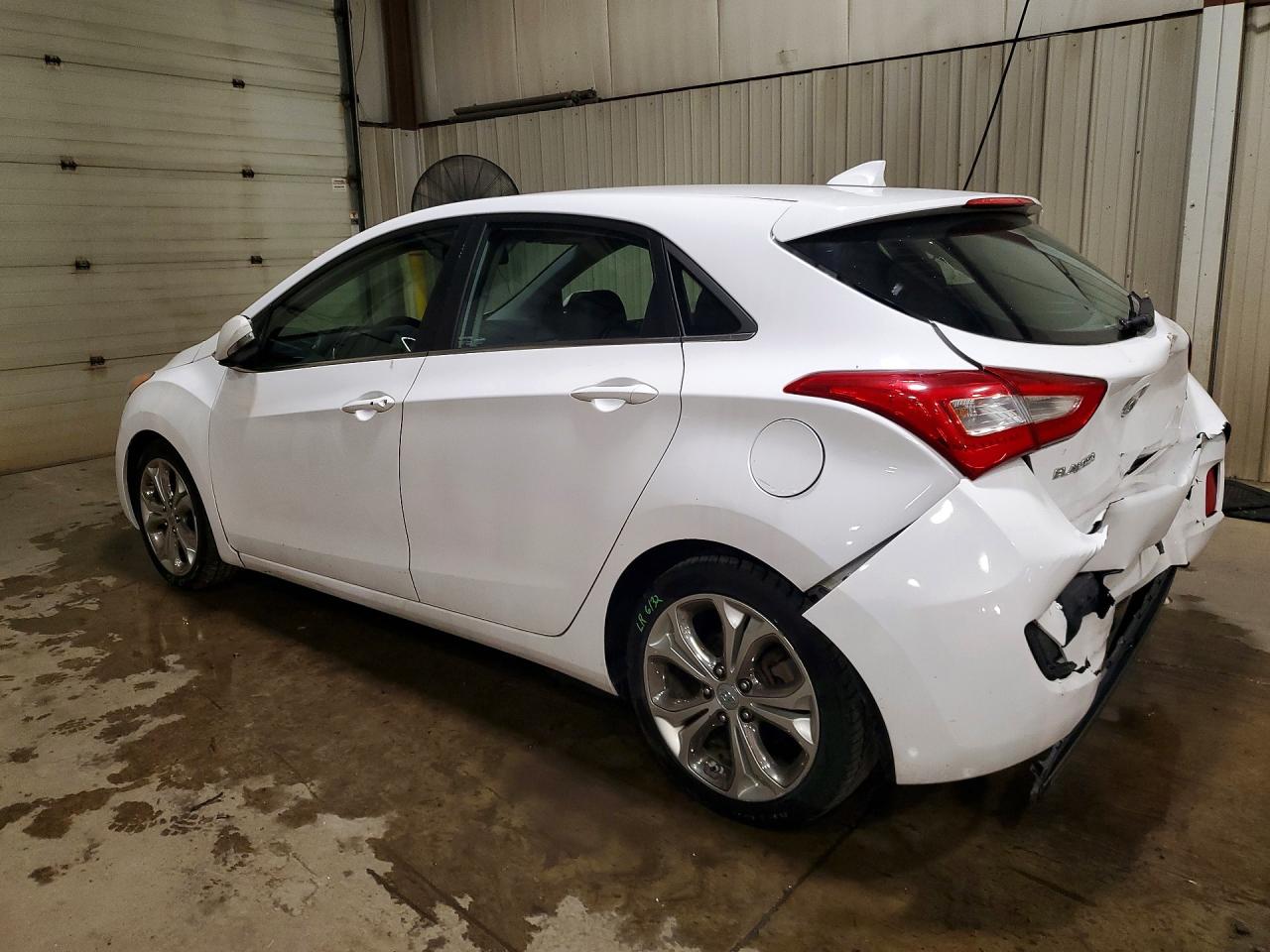 2014 Hyundai Elantra Gt Base White vin: KMHD35LH0EU215865