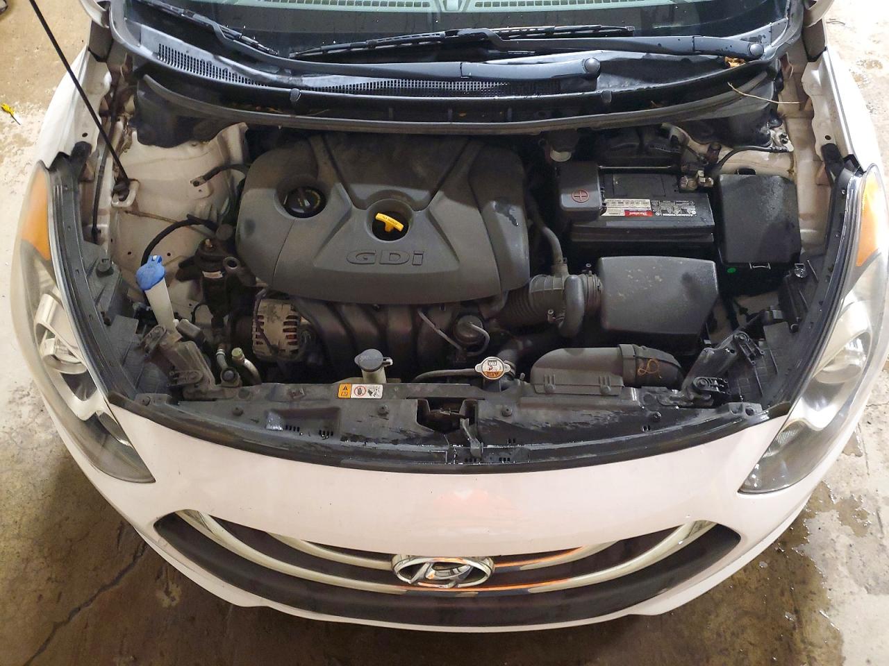 2014 Hyundai Elantra Gt Base White vin: KMHD35LH0EU215865