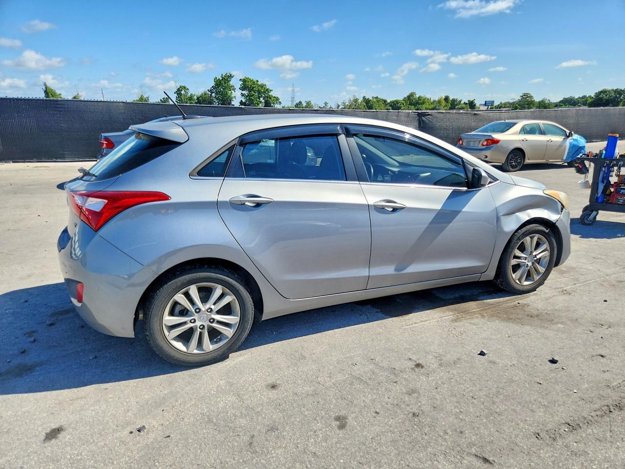 2014 Hyundai Elantra Gt Base Gray vin: KMHD35LH0EU227840