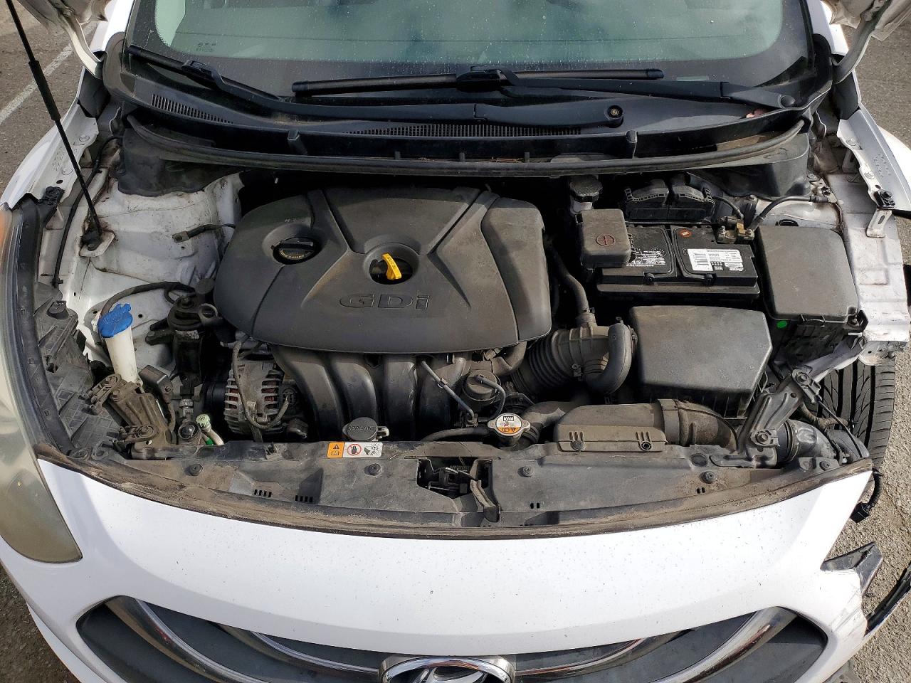2014 Hyundai Elantra Gt Base Белый vin: KMHD35LH0EU229202