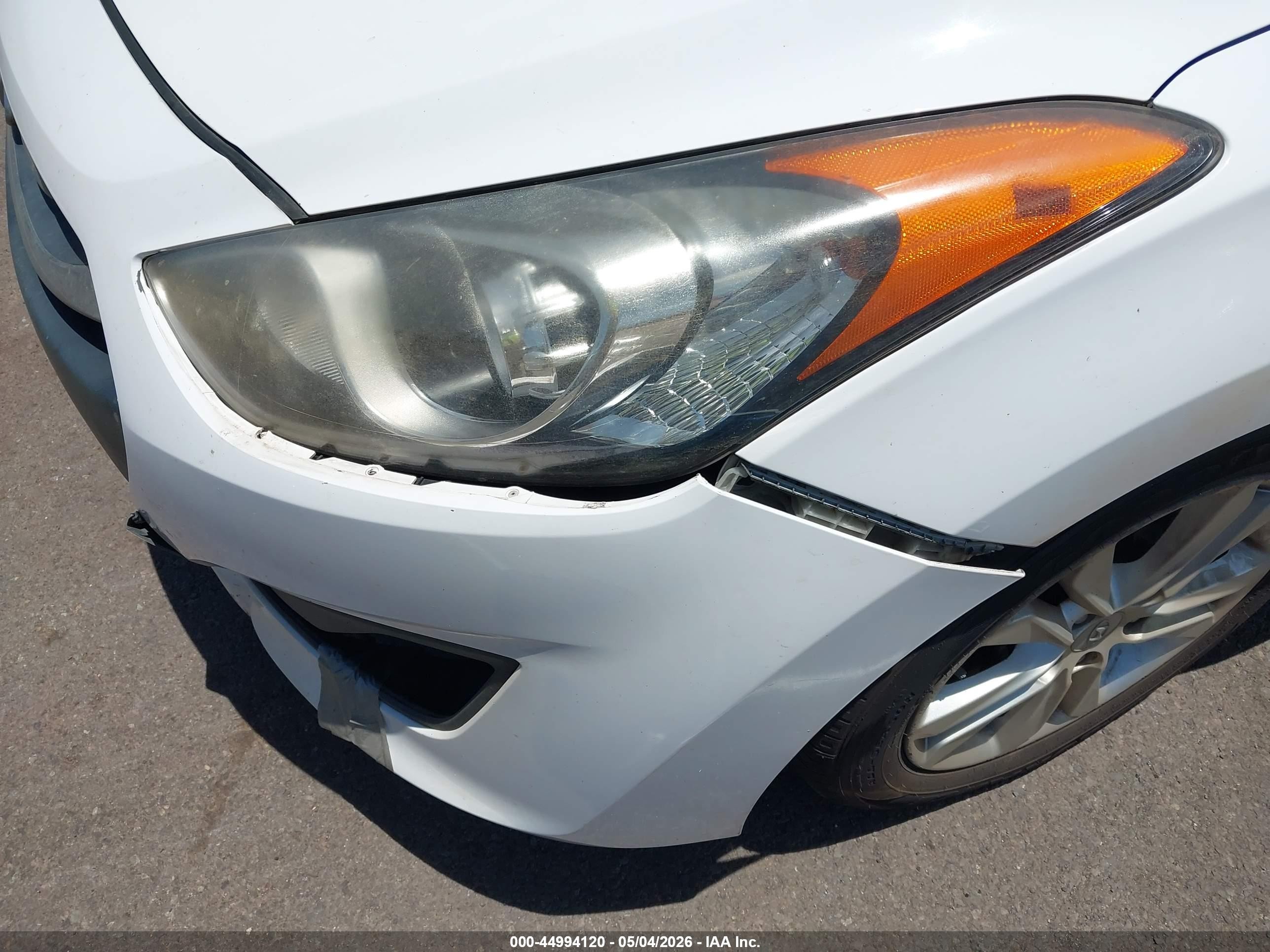 2015 Hyundai Elantra Gt   White vin: KMHD35LH0FU243246