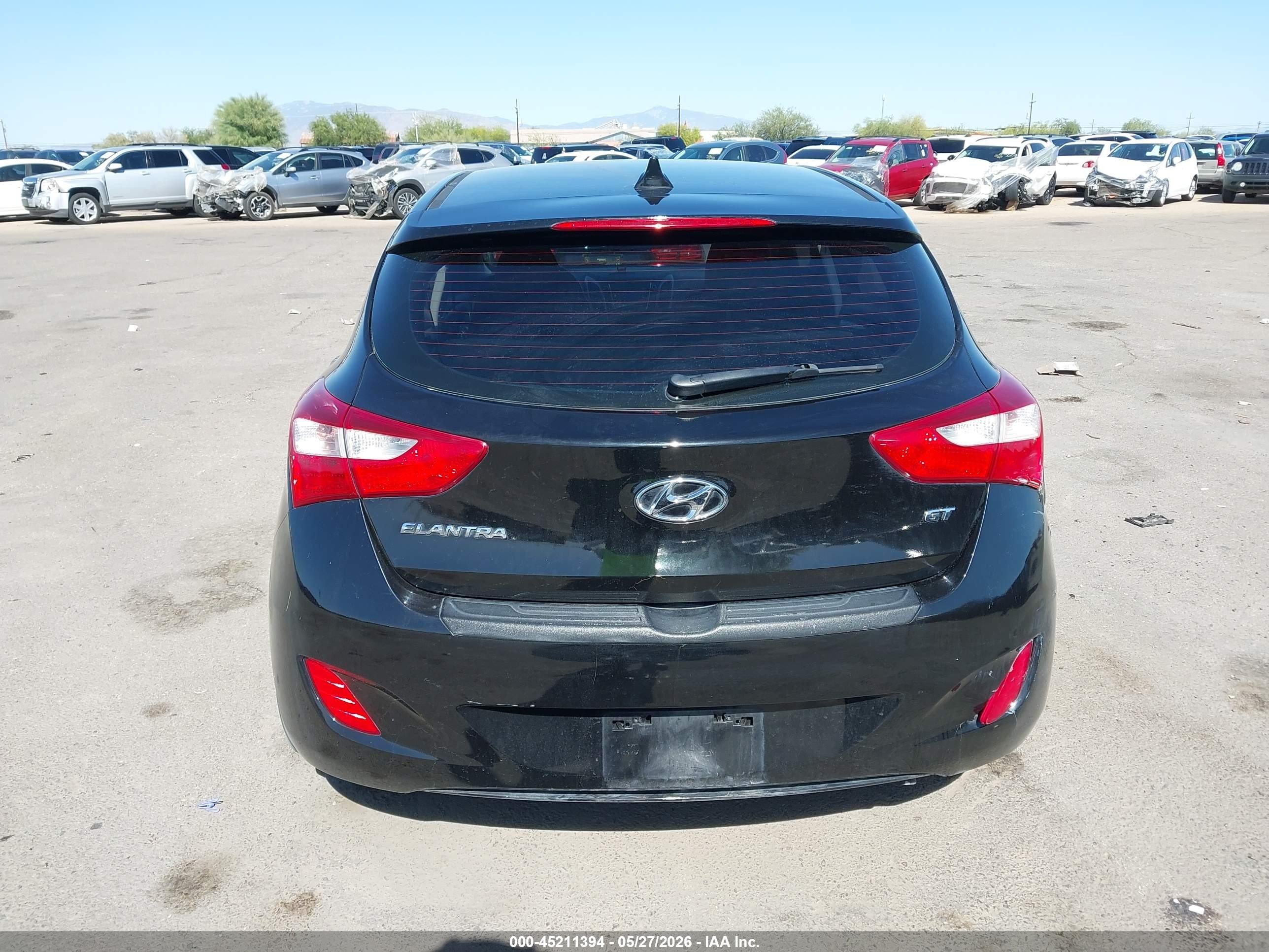 2016 Hyundai Elantra Gt   Black vin: KMHD35LH0GU263904