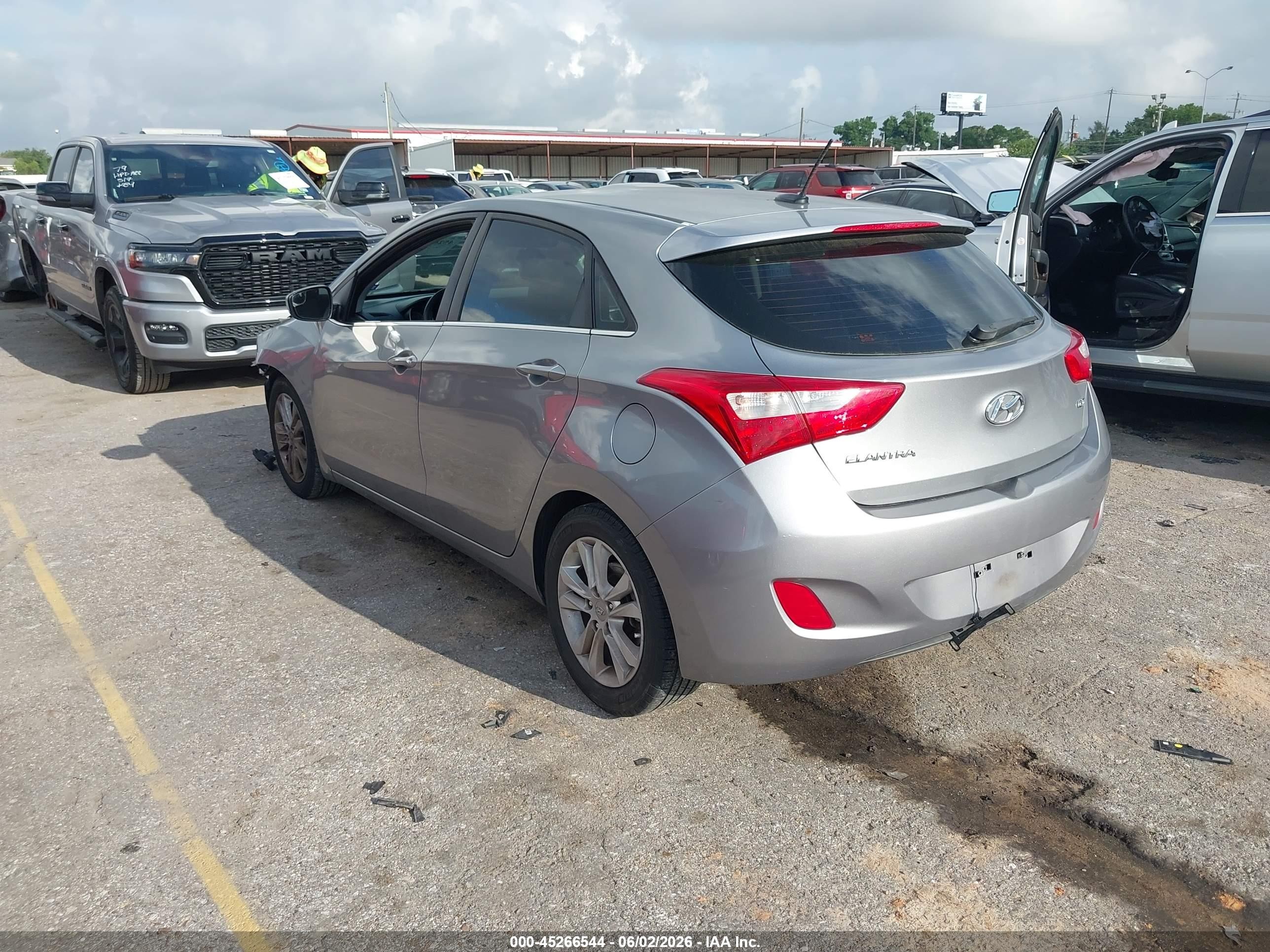2014 Hyundai Elantra Gt   Gray vin: KMHD35LH1EU179961