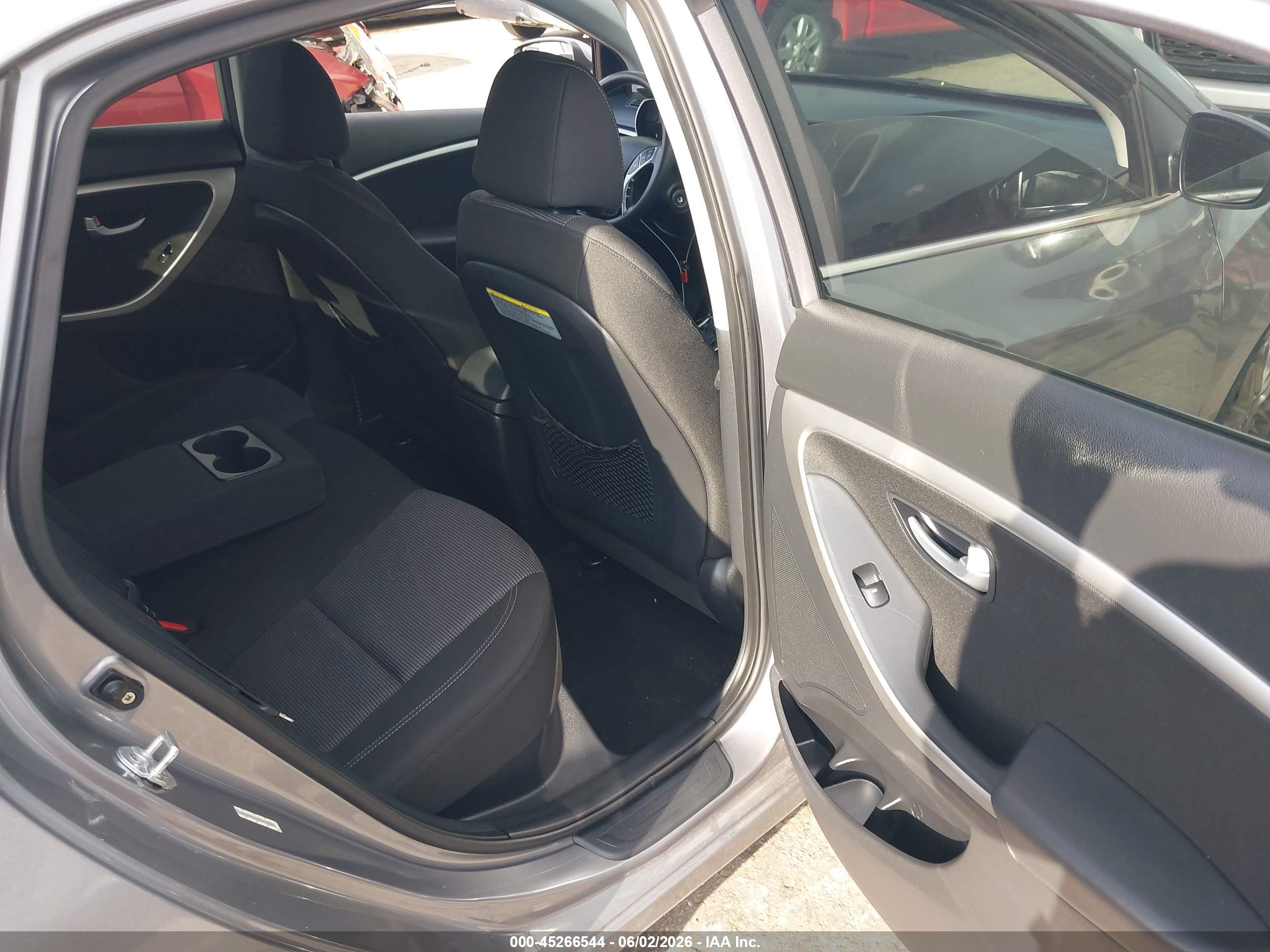 2014 Hyundai Elantra Gt   Gray vin: KMHD35LH1EU179961