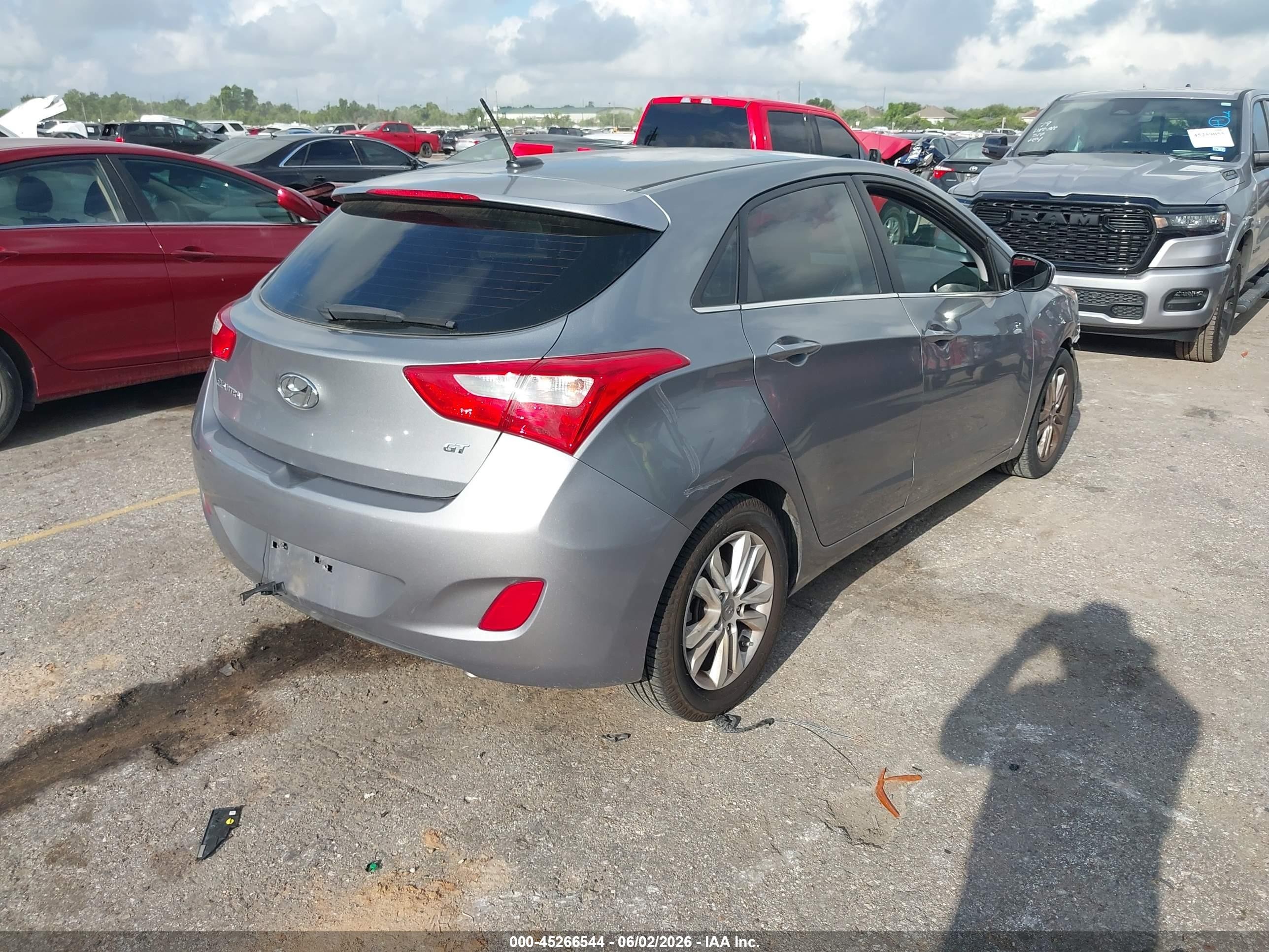 2014 Hyundai Elantra Gt   Gray vin: KMHD35LH1EU179961