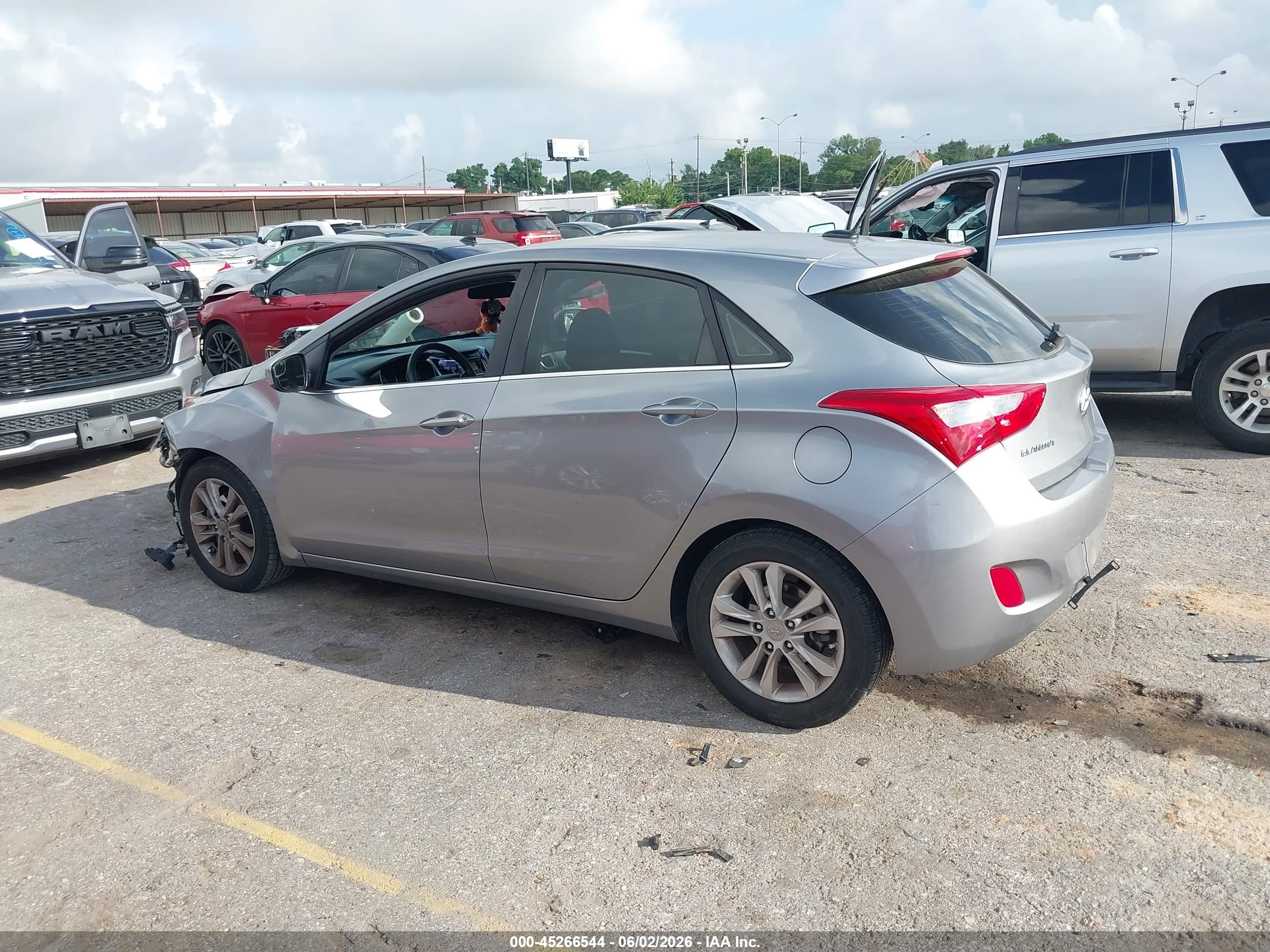 2014 Hyundai Elantra Gt   Gray vin: KMHD35LH1EU179961