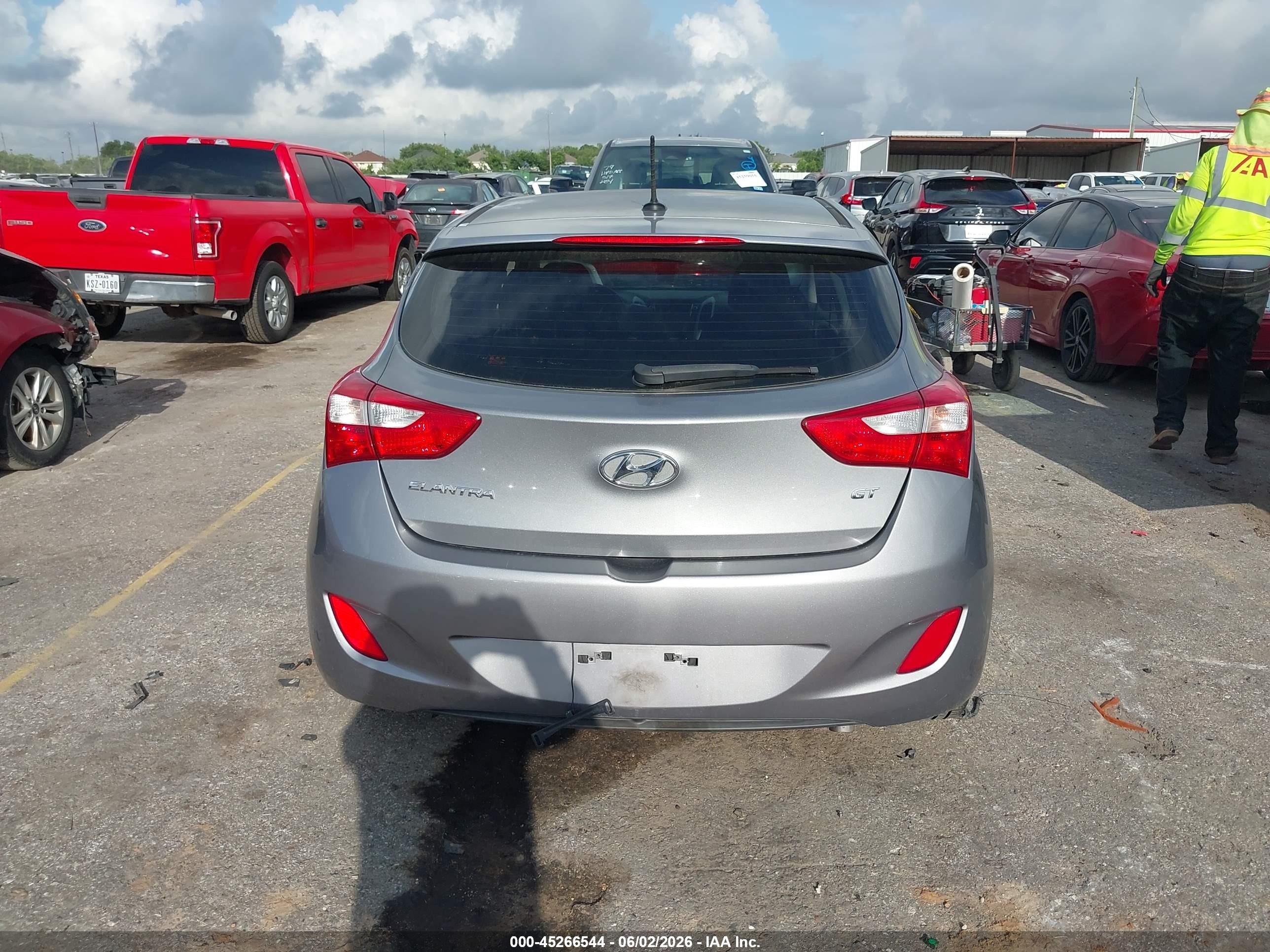 2014 Hyundai Elantra Gt   Gray vin: KMHD35LH1EU179961