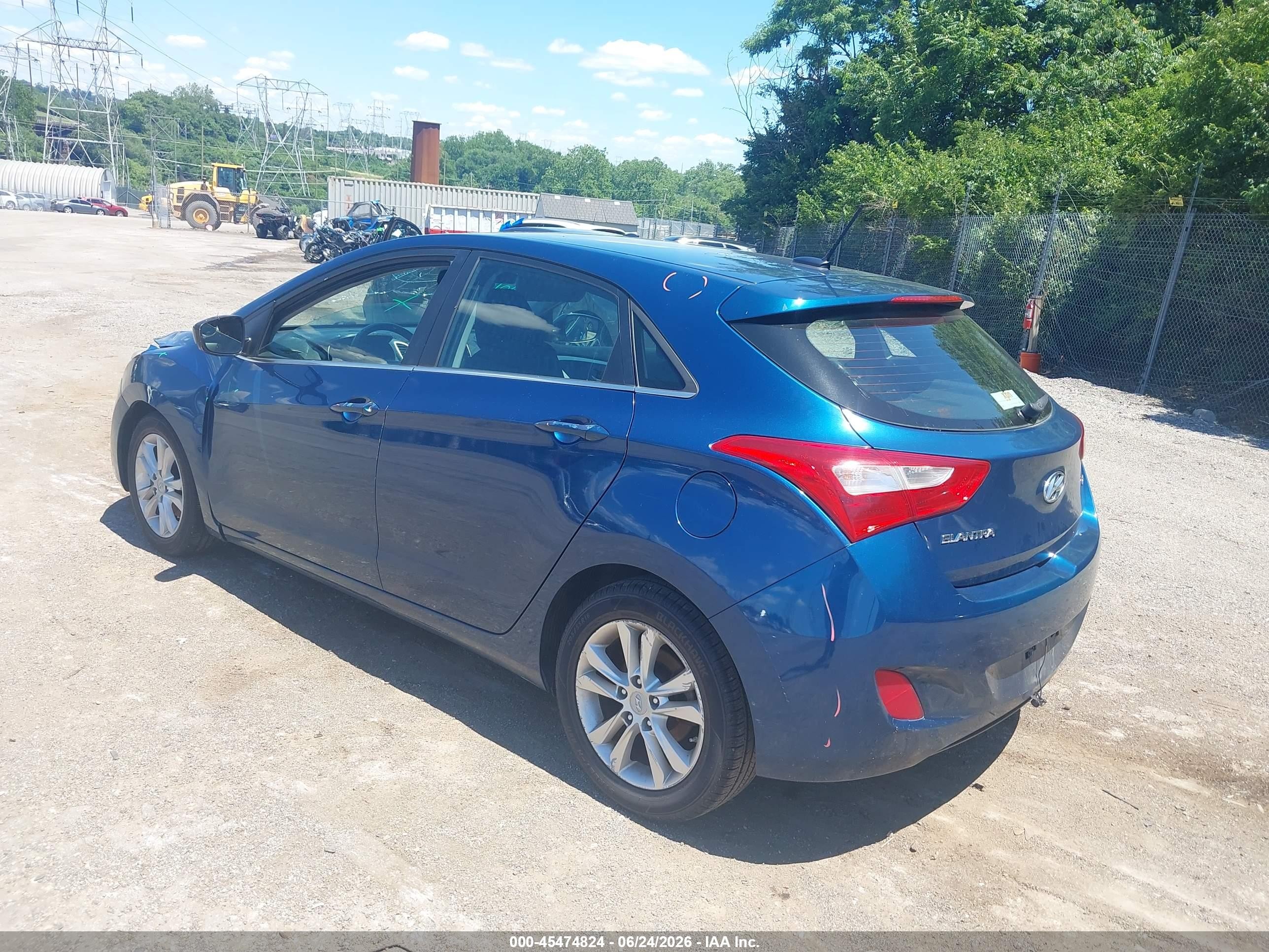 2014 Hyundai Elantra Gt   Blue vin: KMHD35LH1EU187283