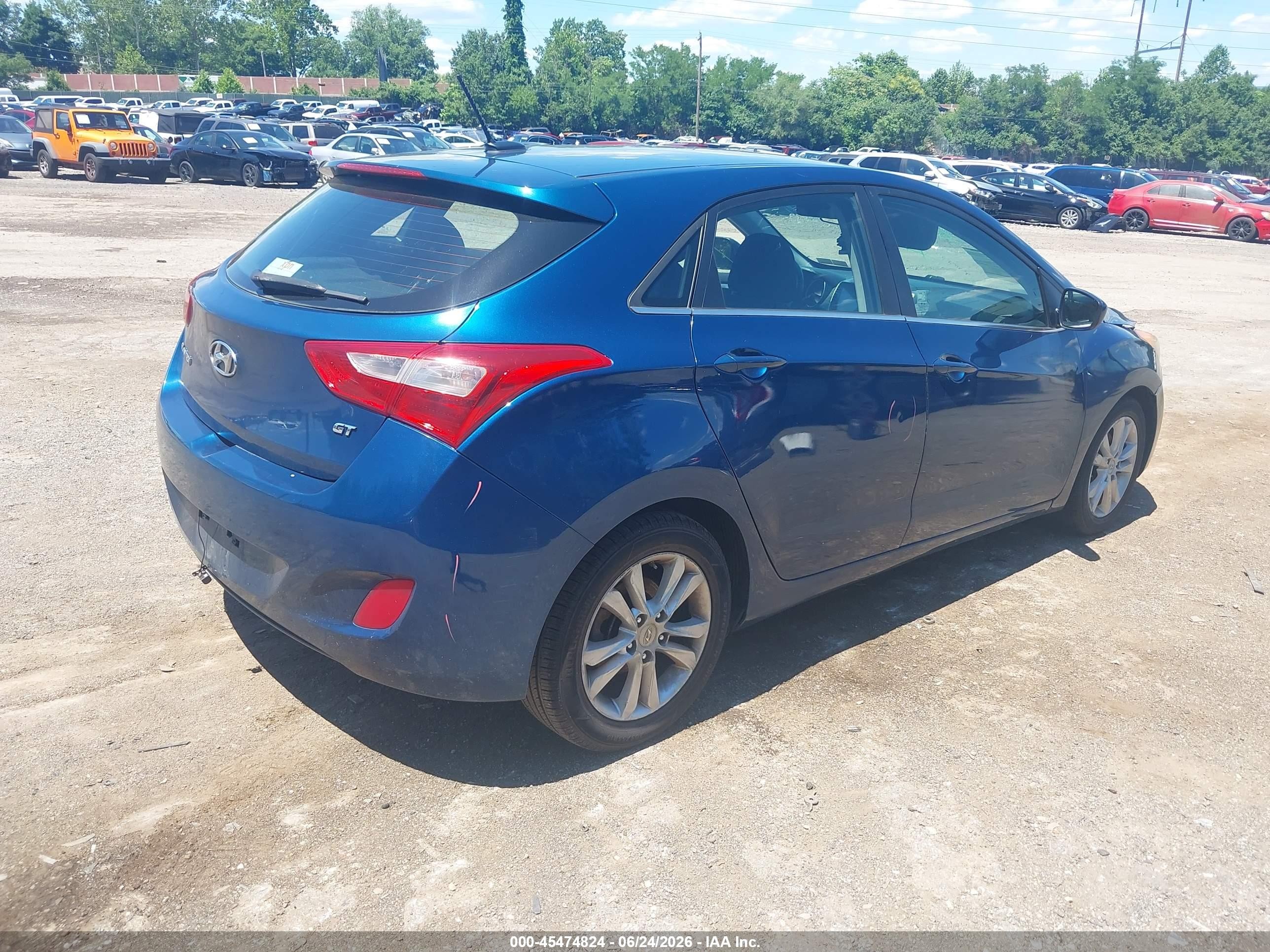 2014 Hyundai Elantra Gt   Blue vin: KMHD35LH1EU187283