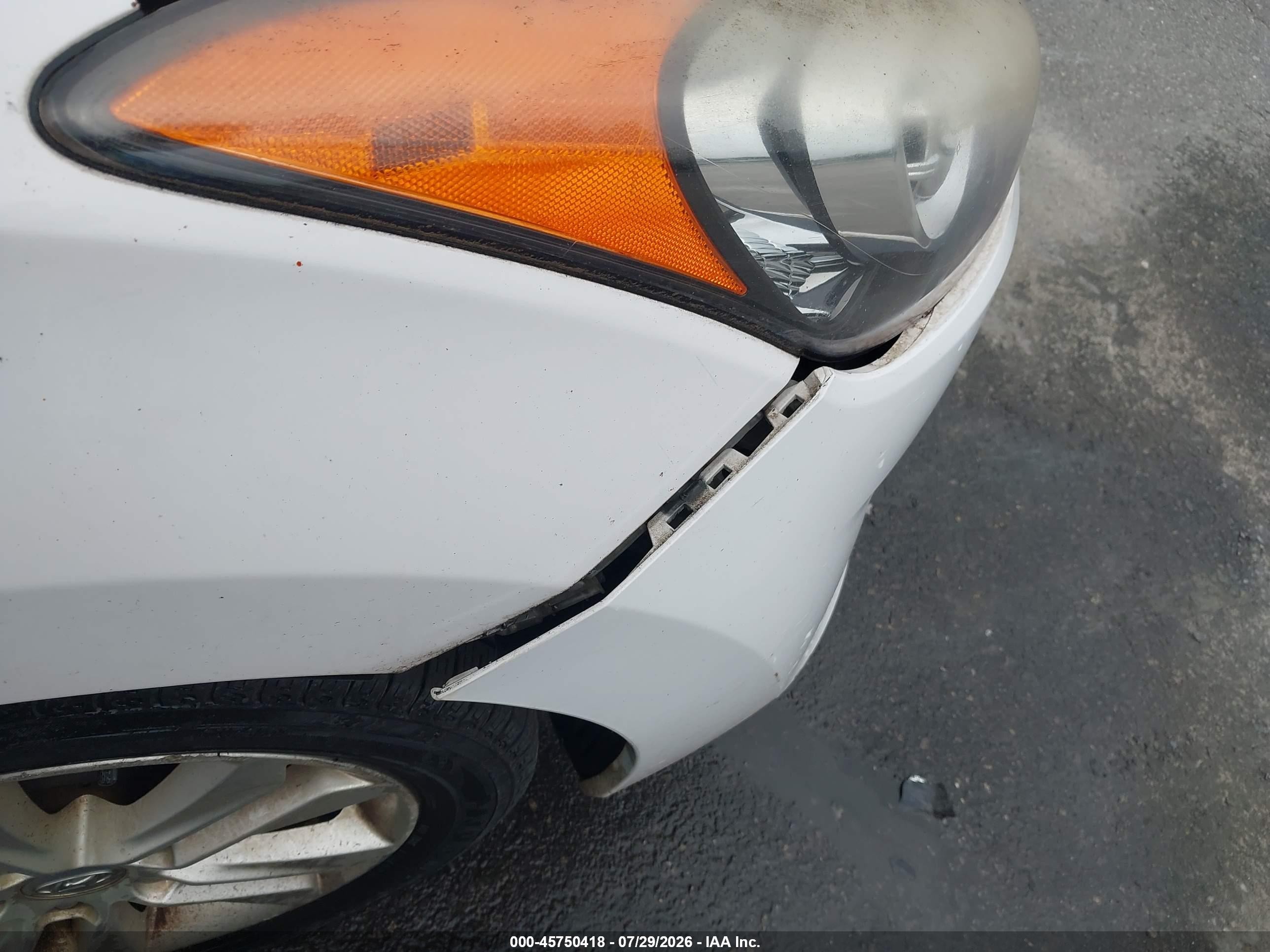 2014 Hyundai Elantra Gt   White vin: KMHD35LH1EU211243
