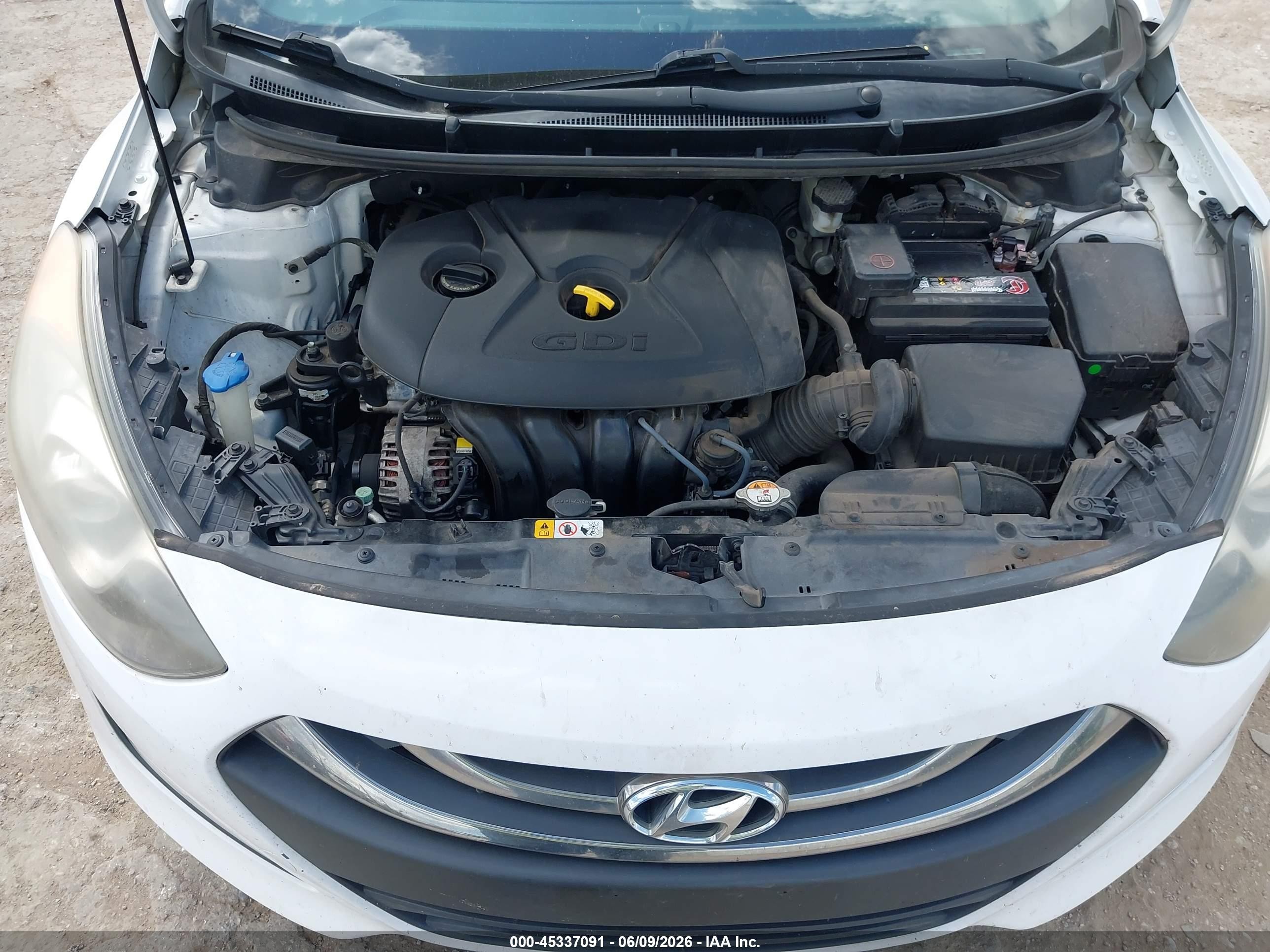 2014 Hyundai Elantra Gt   Белый vin: KMHD35LH1EU225594