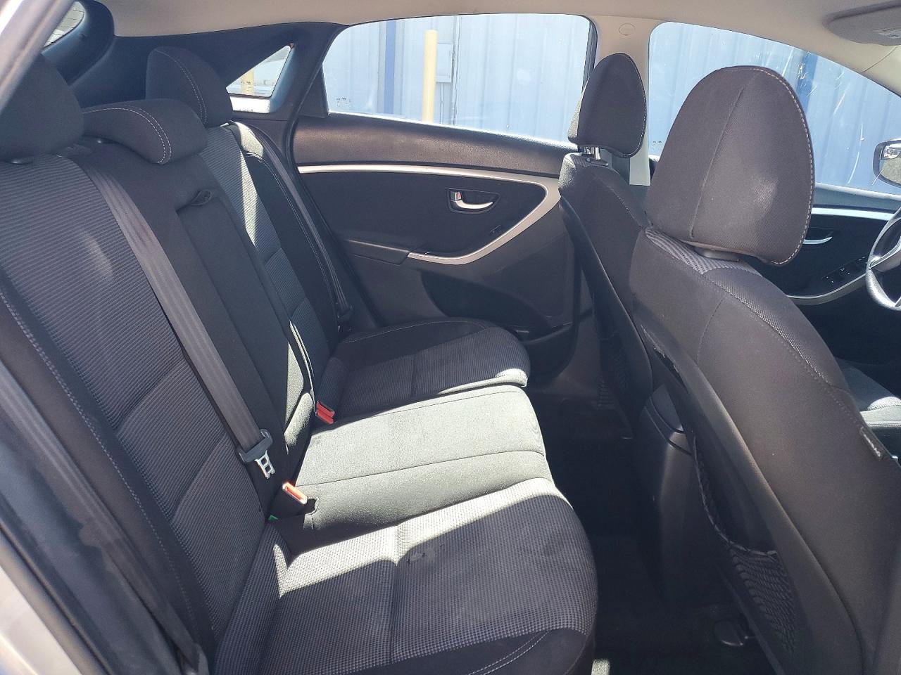 2014 Hyundai Elantra Gt Base Gray vin: KMHD35LH1EU234909