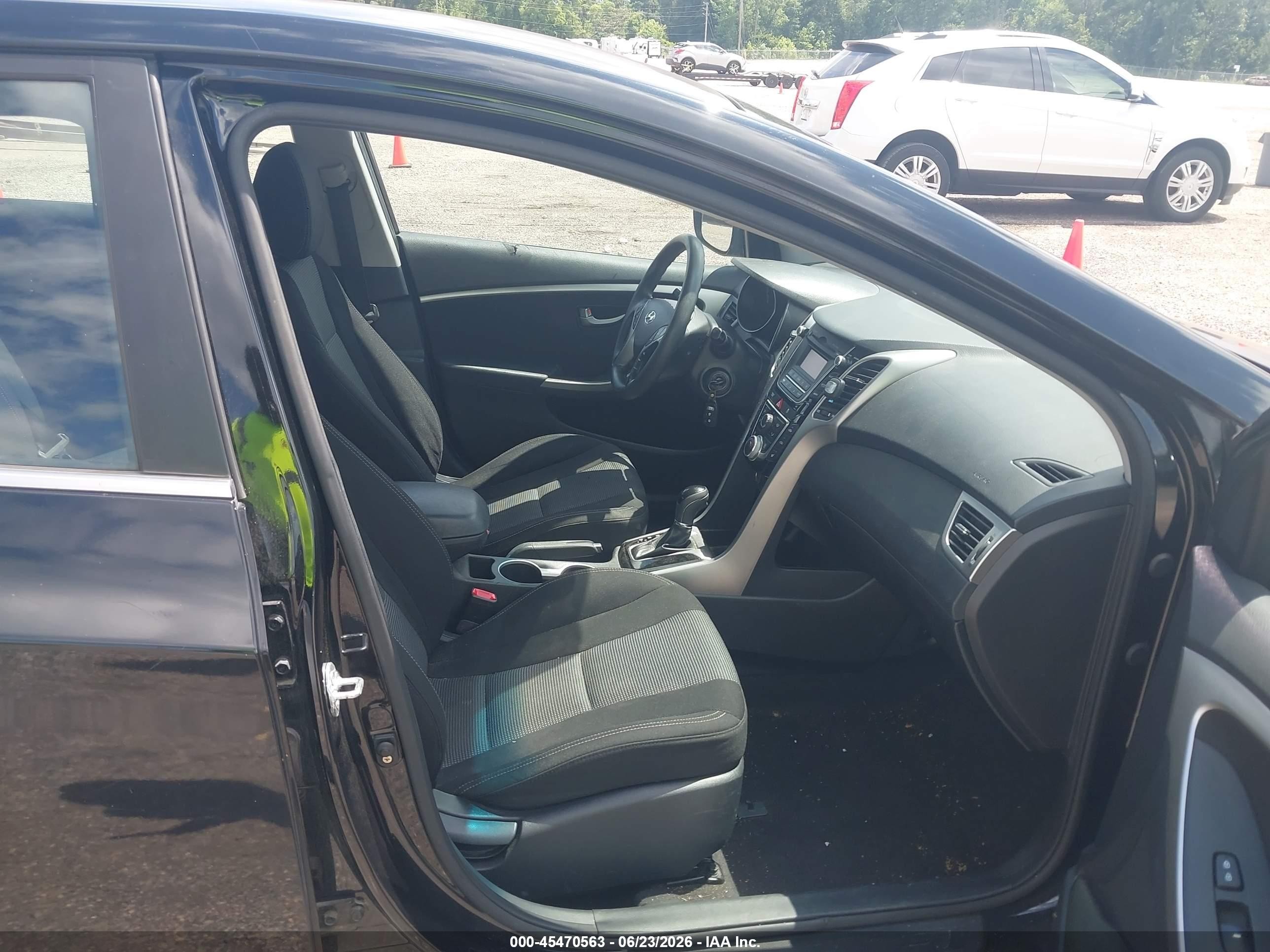 2015 Hyundai Elantra Gt   Black vin: KMHD35LH1FU239609