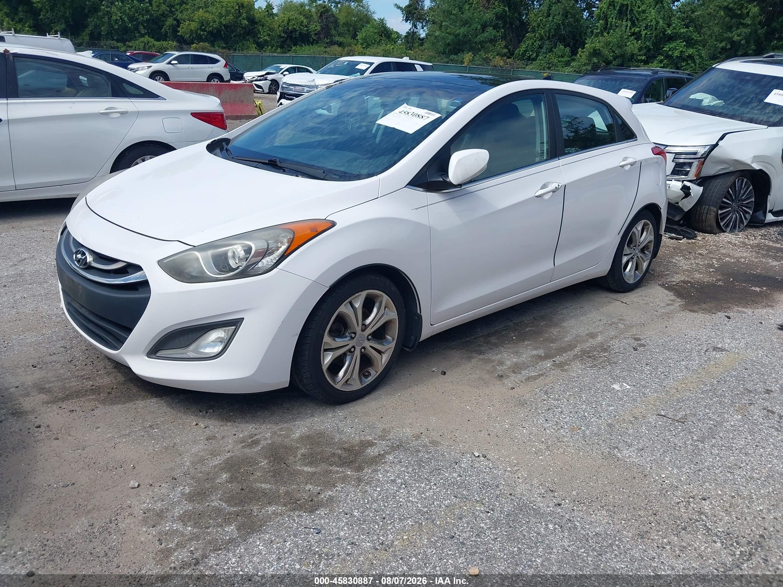 2014 Hyundai Elantra Gt   White vin: KMHD35LH2EU164854