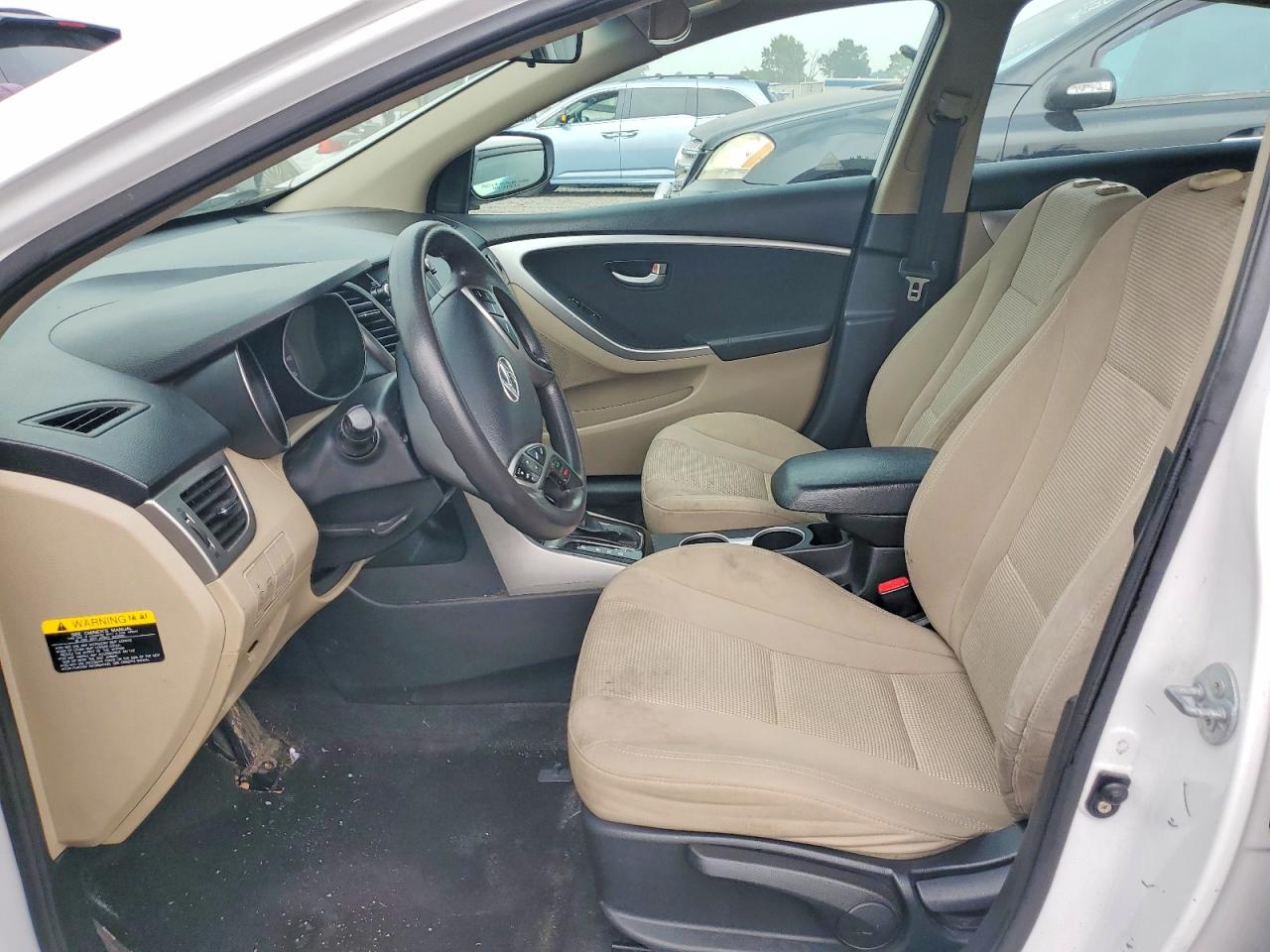 2014 Hyundai Elantra Gt Base White vin: KMHD35LH2EU166684