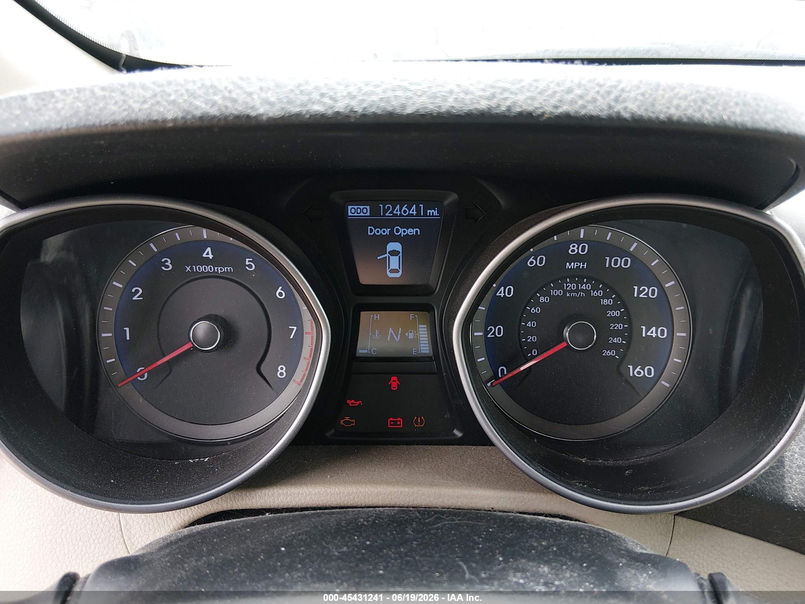 2014 Hyundai Elantra Gt   White vin: KMHD35LH2EU208349
