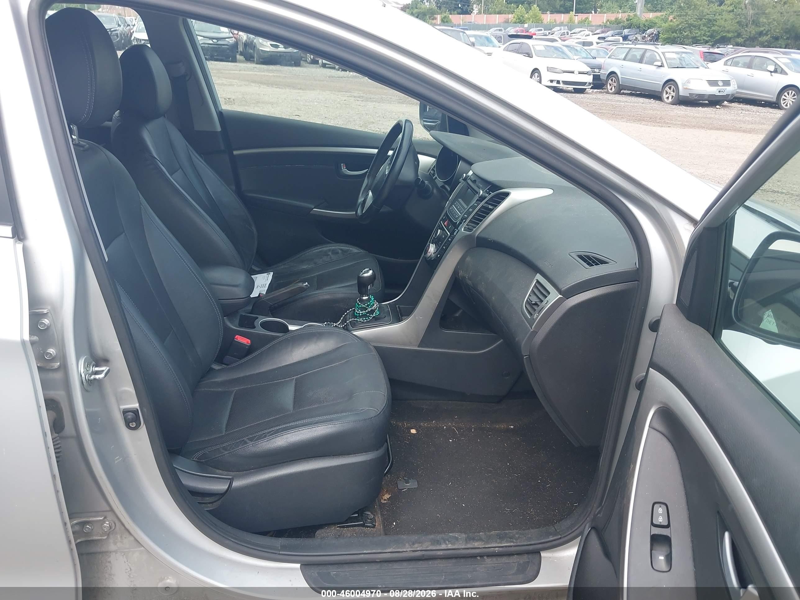 2014 Hyundai Elantra Gt   Silver vin: KMHD35LH2EU219335