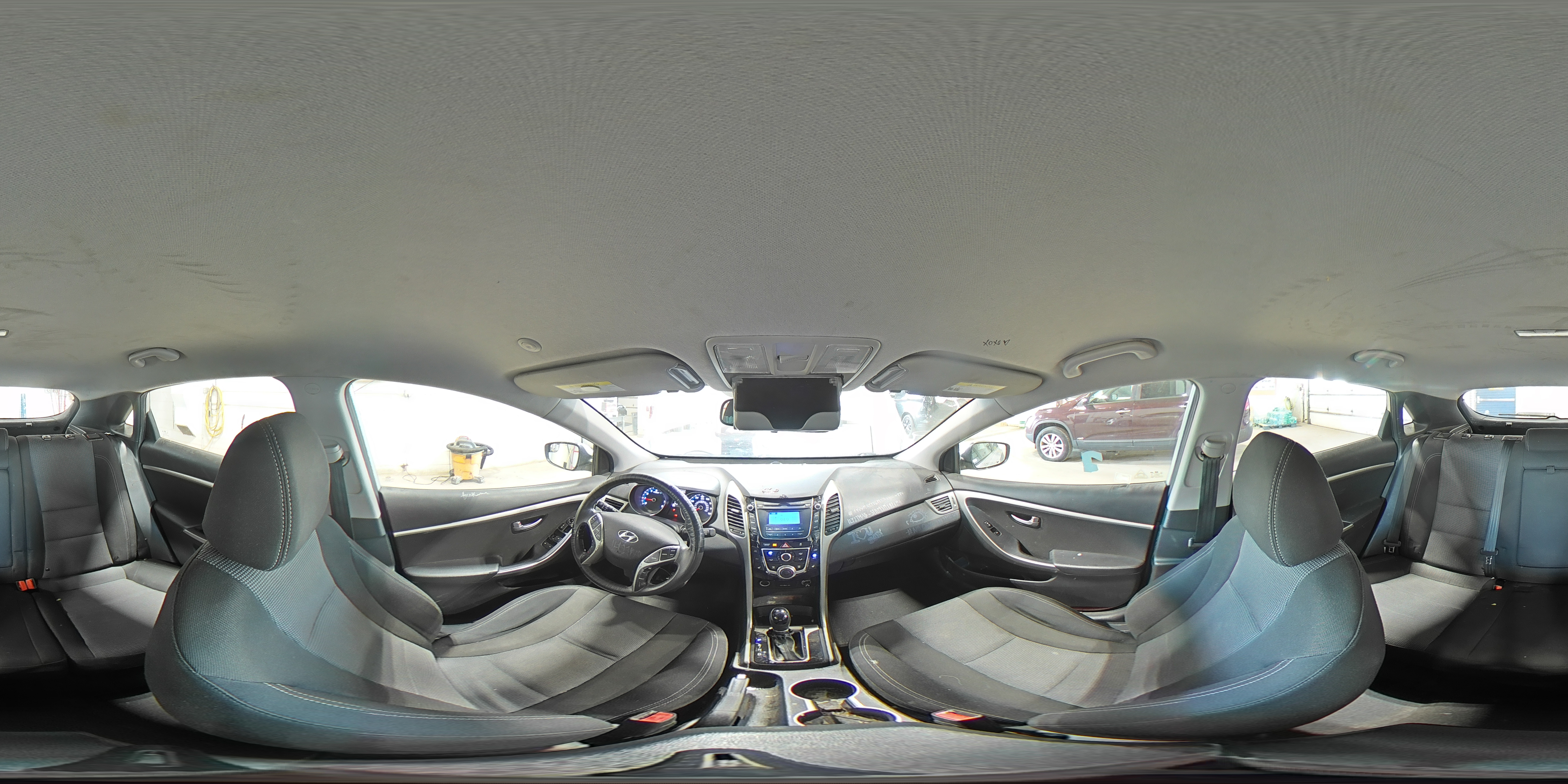 2014 Hyundai Elantra Gt Base Silver vin: KMHD35LH2EU219352