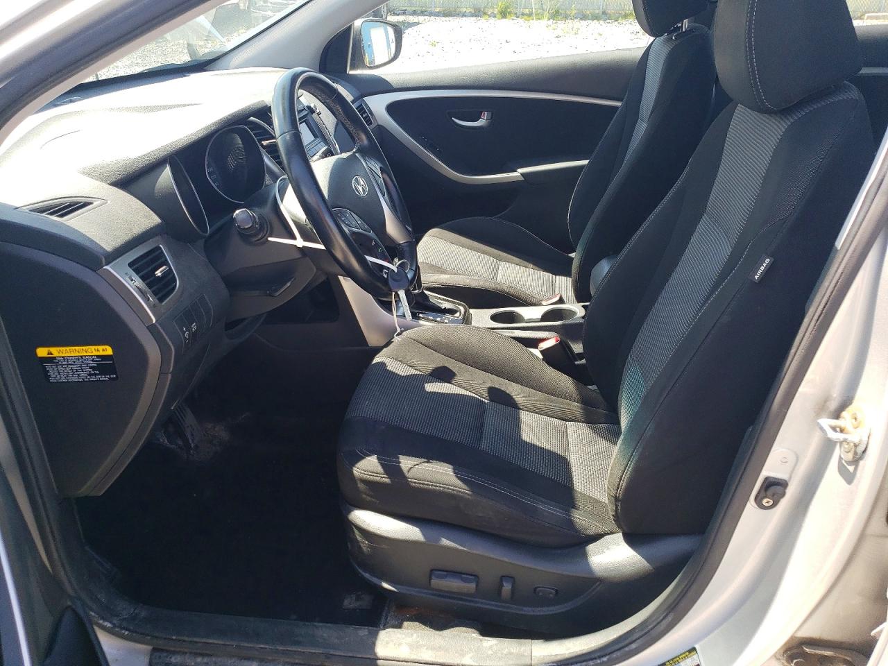 2015 Hyundai Elantra Gt Base Silver vin: KMHD35LH2FU243118